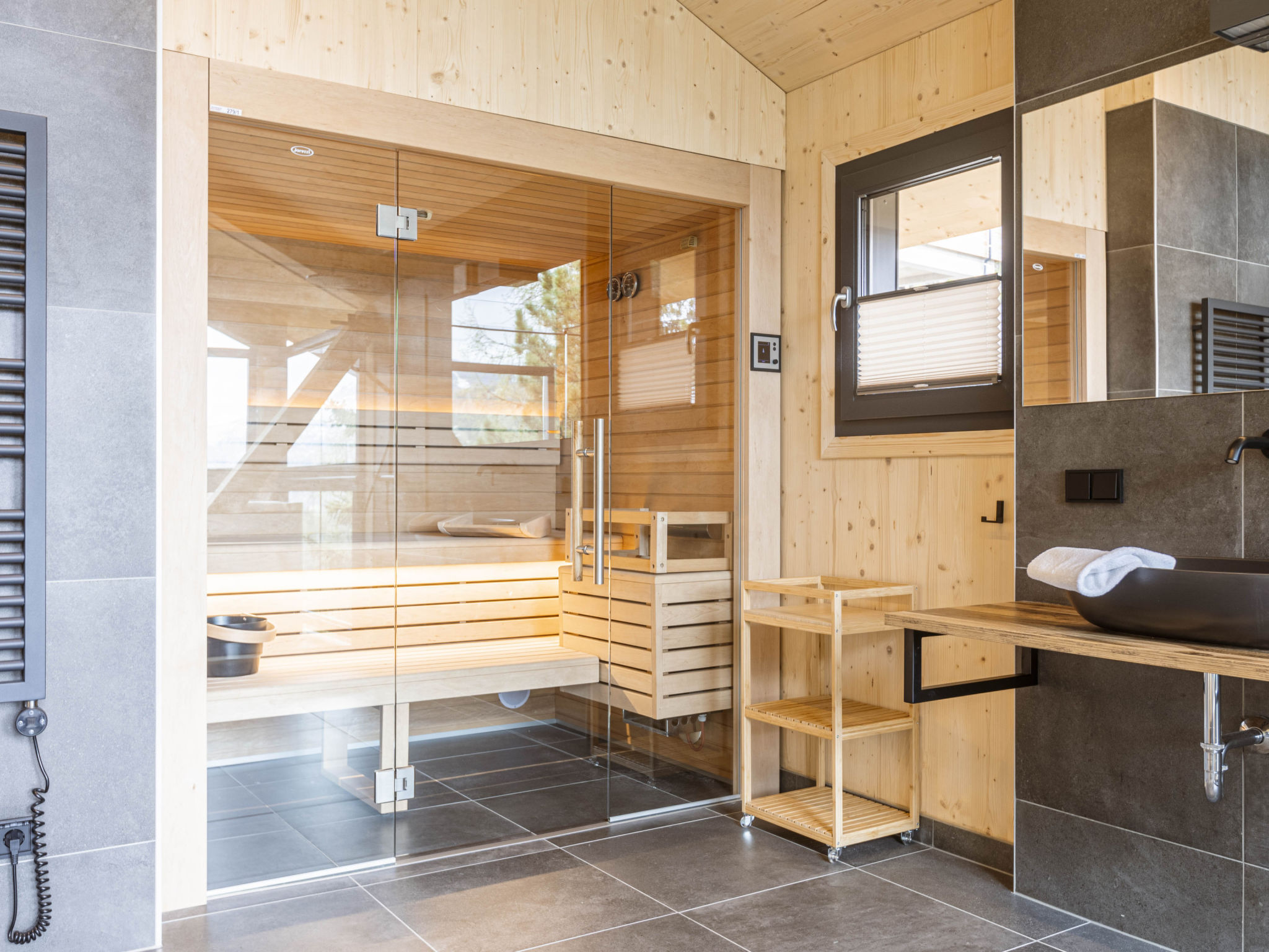 02_NTH018_Sup Chalet mit Sauna und Hot Tub 3 Etage - Outside