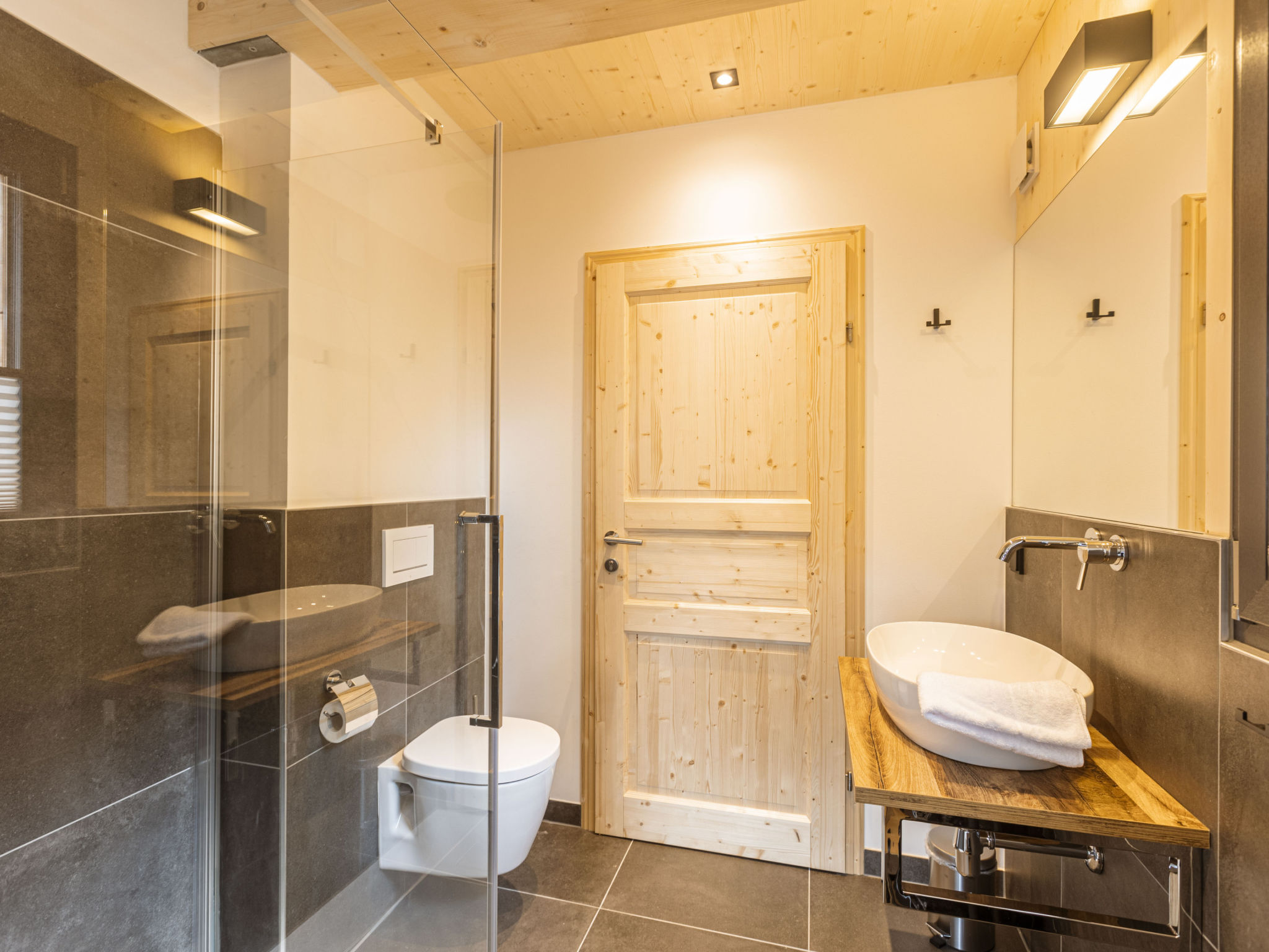 02_NTH018_Sup Chalet mit Sauna und Hot Tub 3 Etage - Inside
