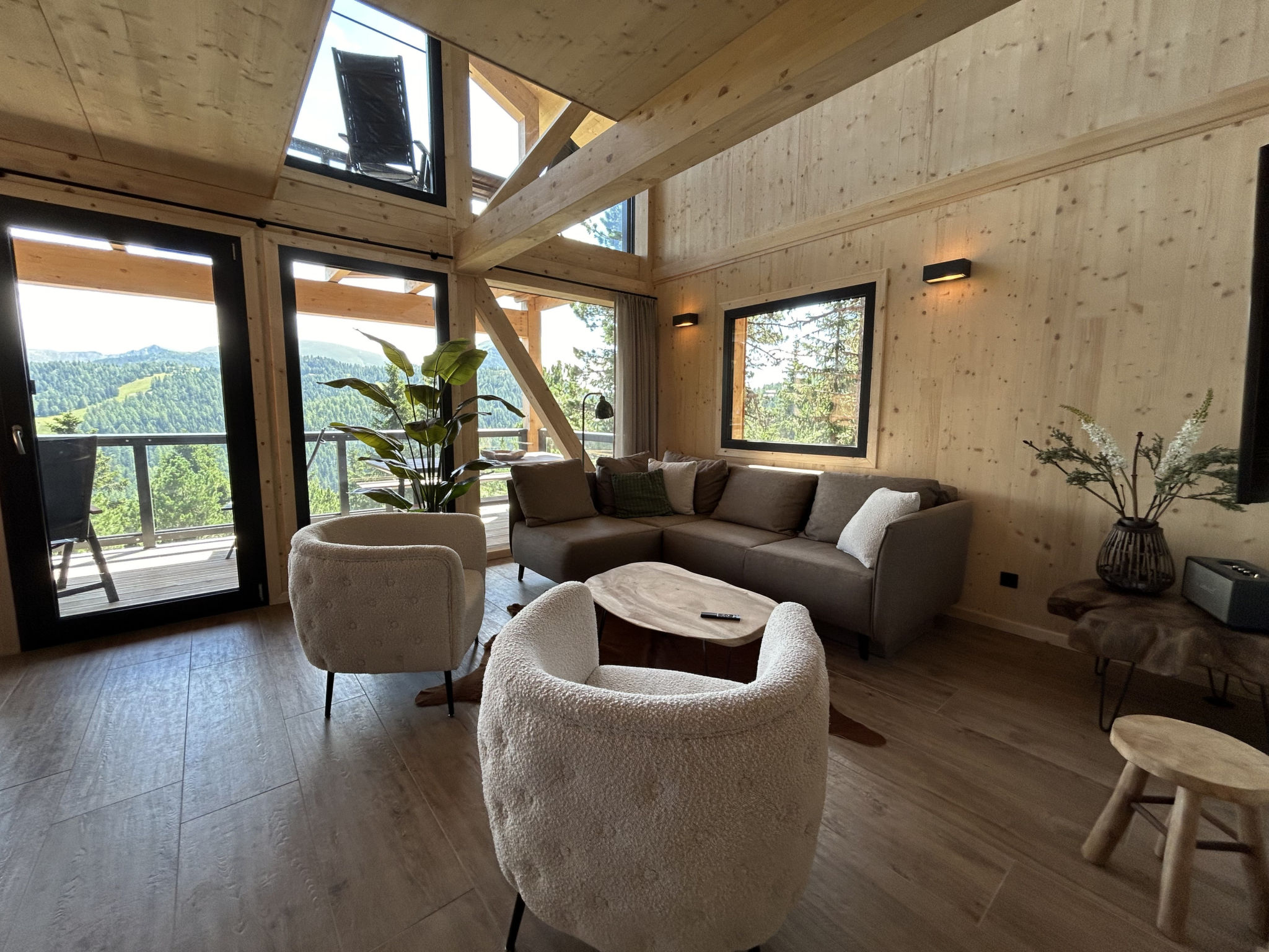 02_NTH021_Sup Chalet mit Sauna und Hot Tub 3 Etage