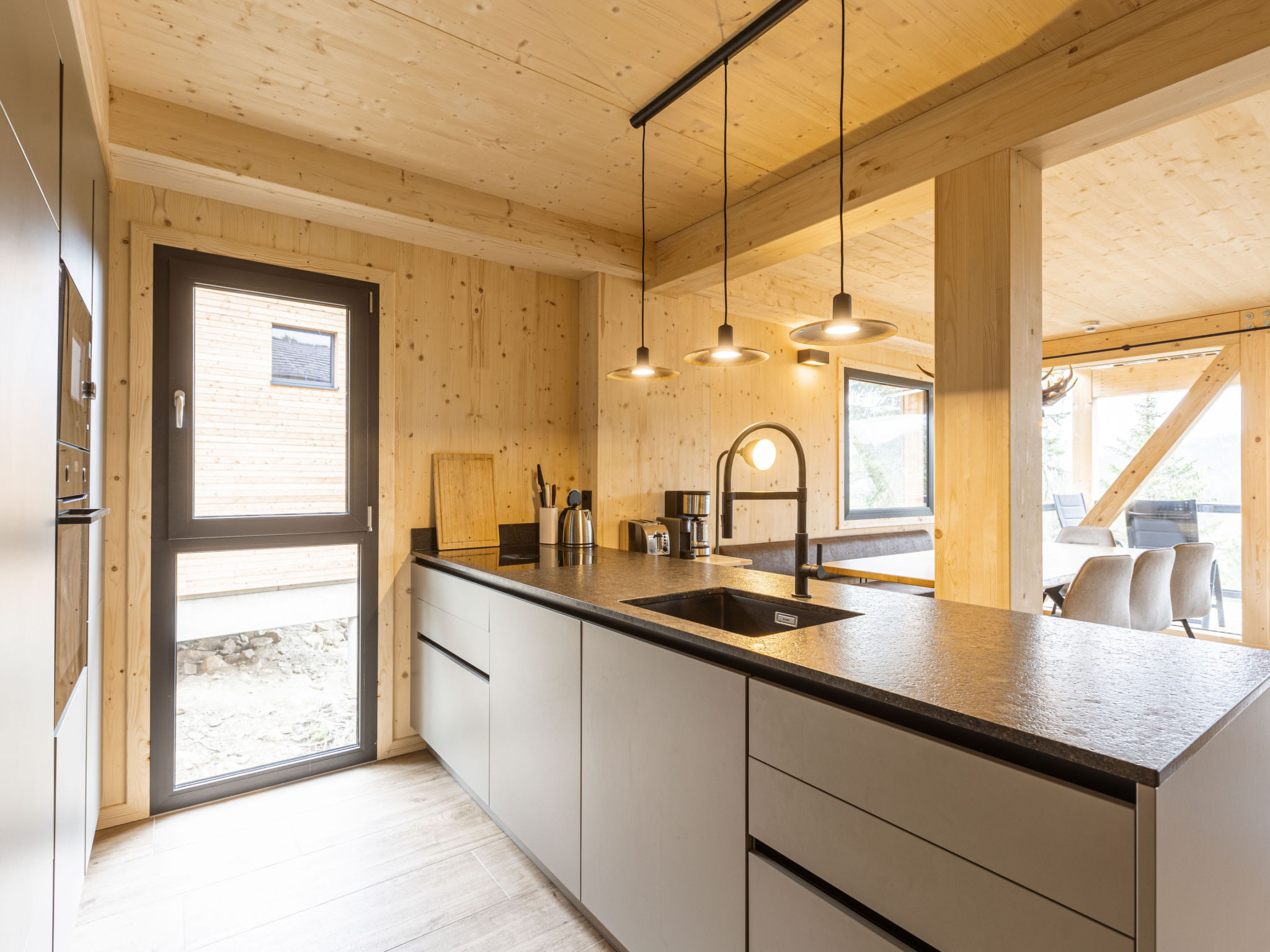 02_NTH021_Sup Chalet mit Sauna und Hot Tub 3 Etage - Inside