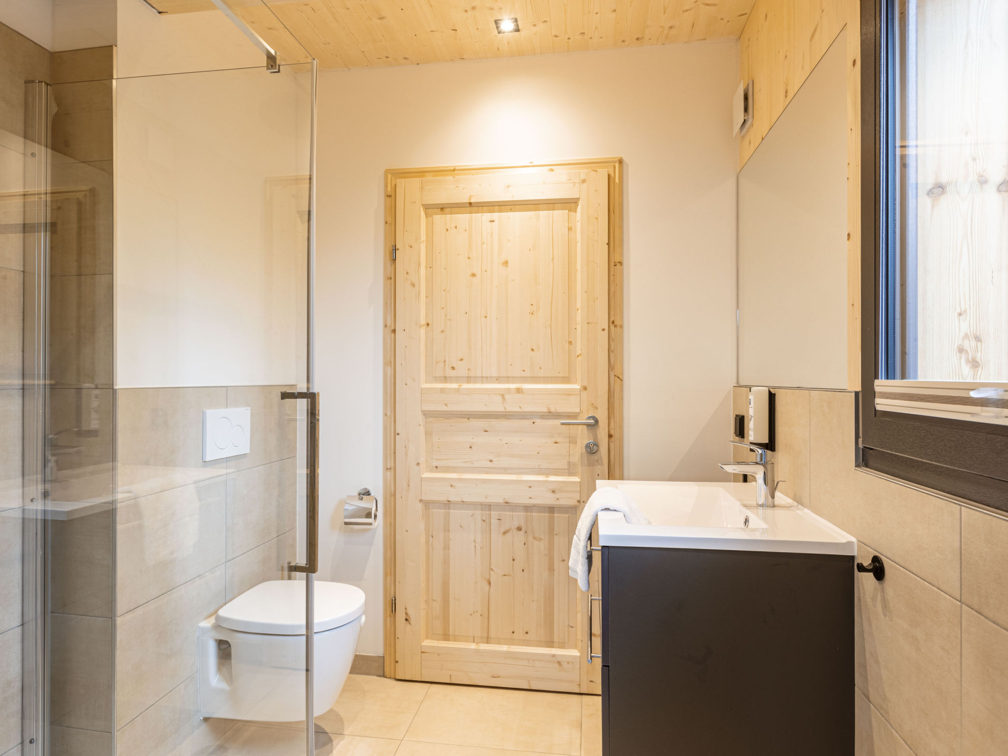 02_NTH021_Sup Chalet mit Sauna und Hot Tub 3 Etage - Inside