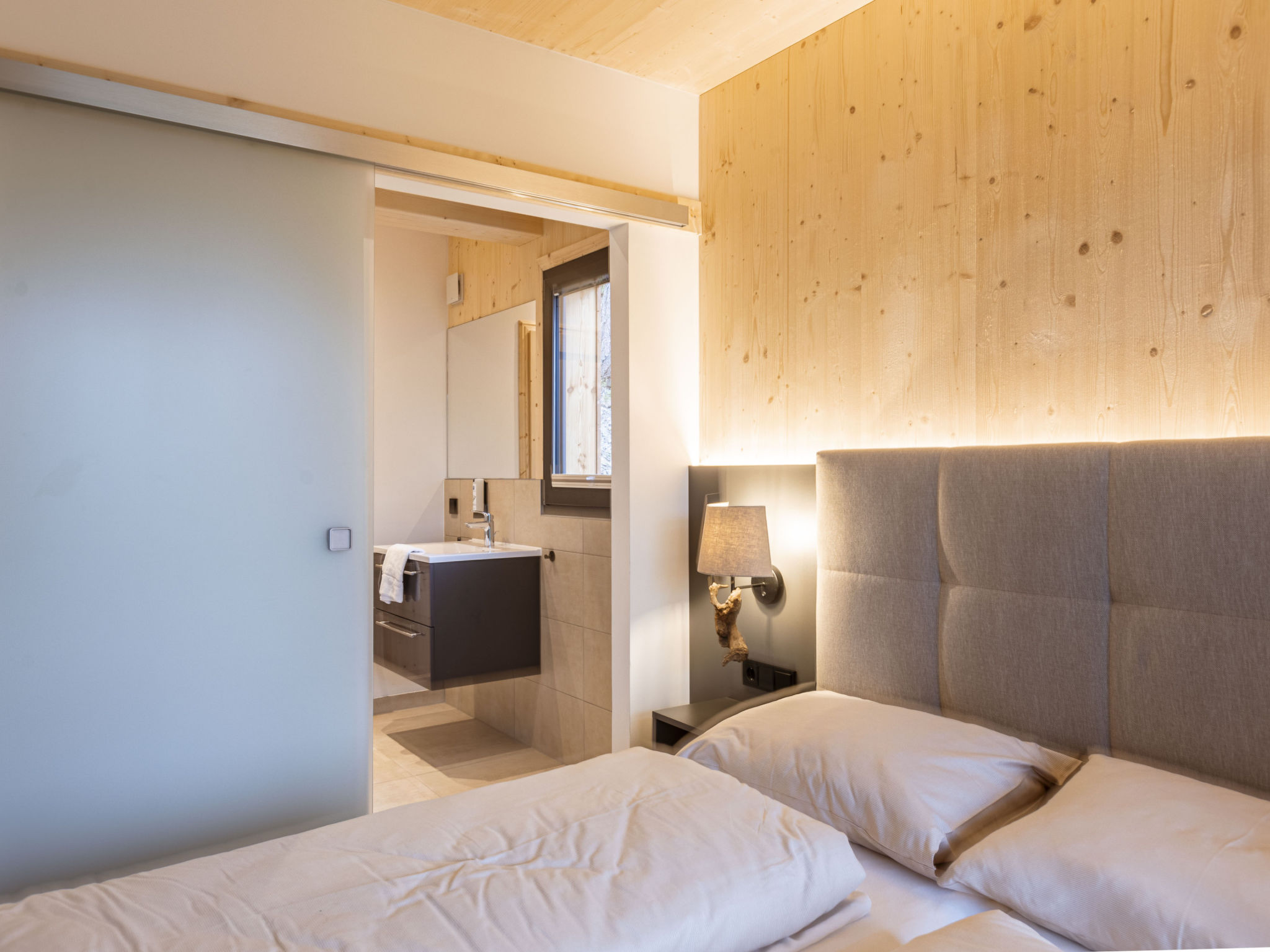 02_NTH021_Sup Chalet mit Sauna und Hot Tub 3 Etage - Inside