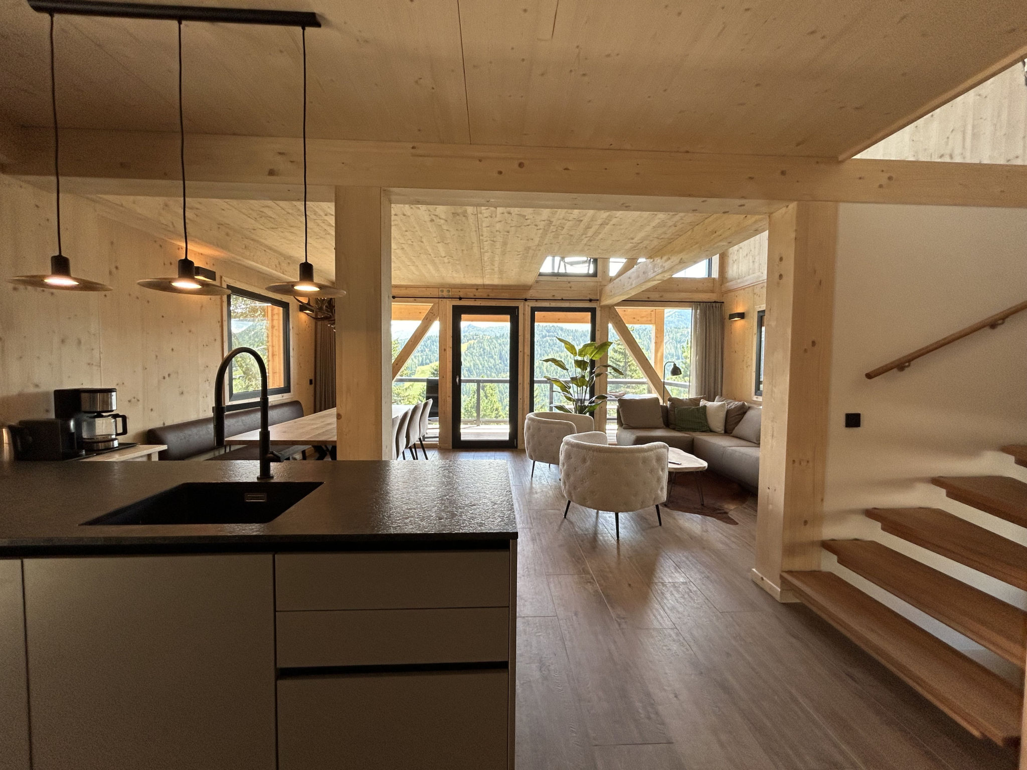 02_NTH021_Sup Chalet mit Sauna und Hot Tub 3 Etage - Inside