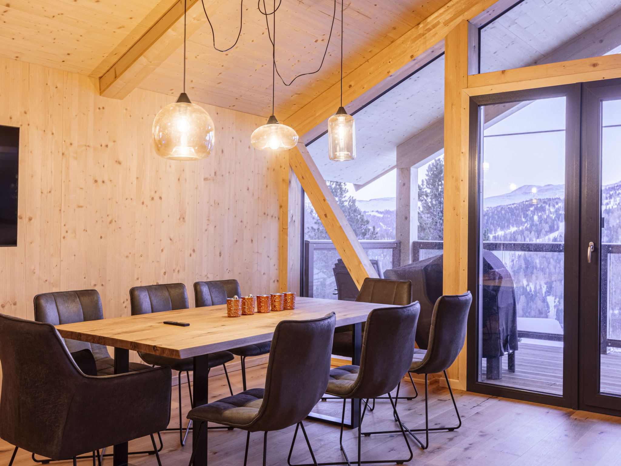 02_NTH002_Sup Chalet mit Sauna und Hot Tub 2 Etage