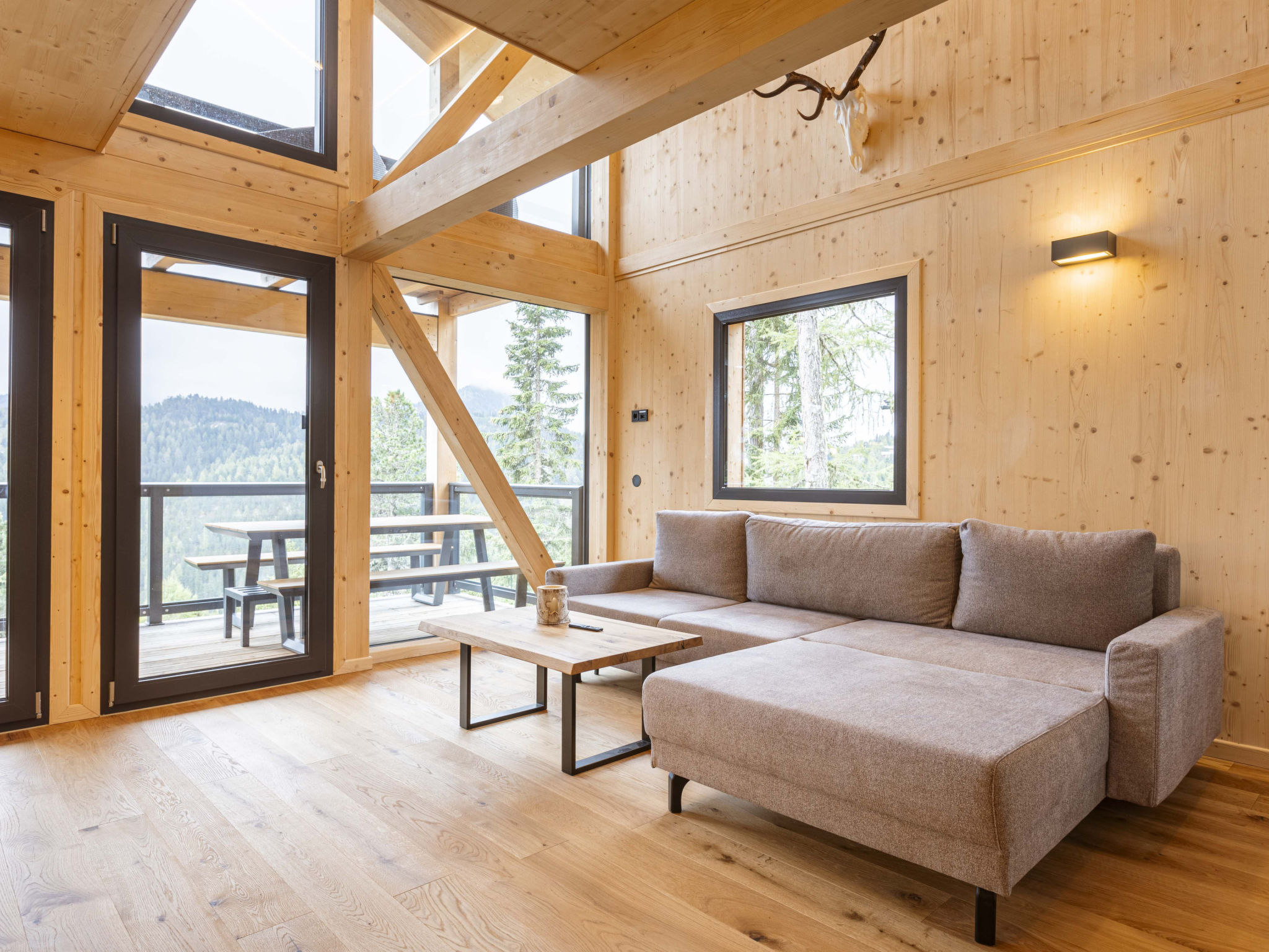 02_NTH023_Sup Chalet mit Sauna und Hot Tub 3 Etage - Inside
