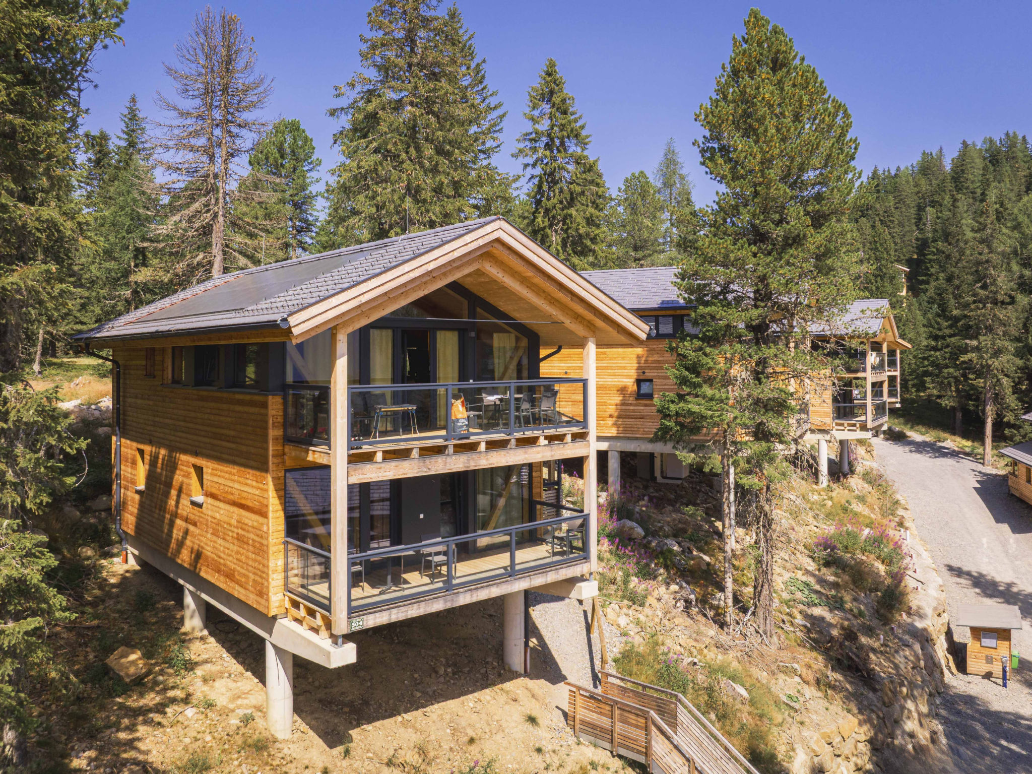 02_NTH004_Sup Chalet mit Sauna und Hot Tub 2 Etage - Outside