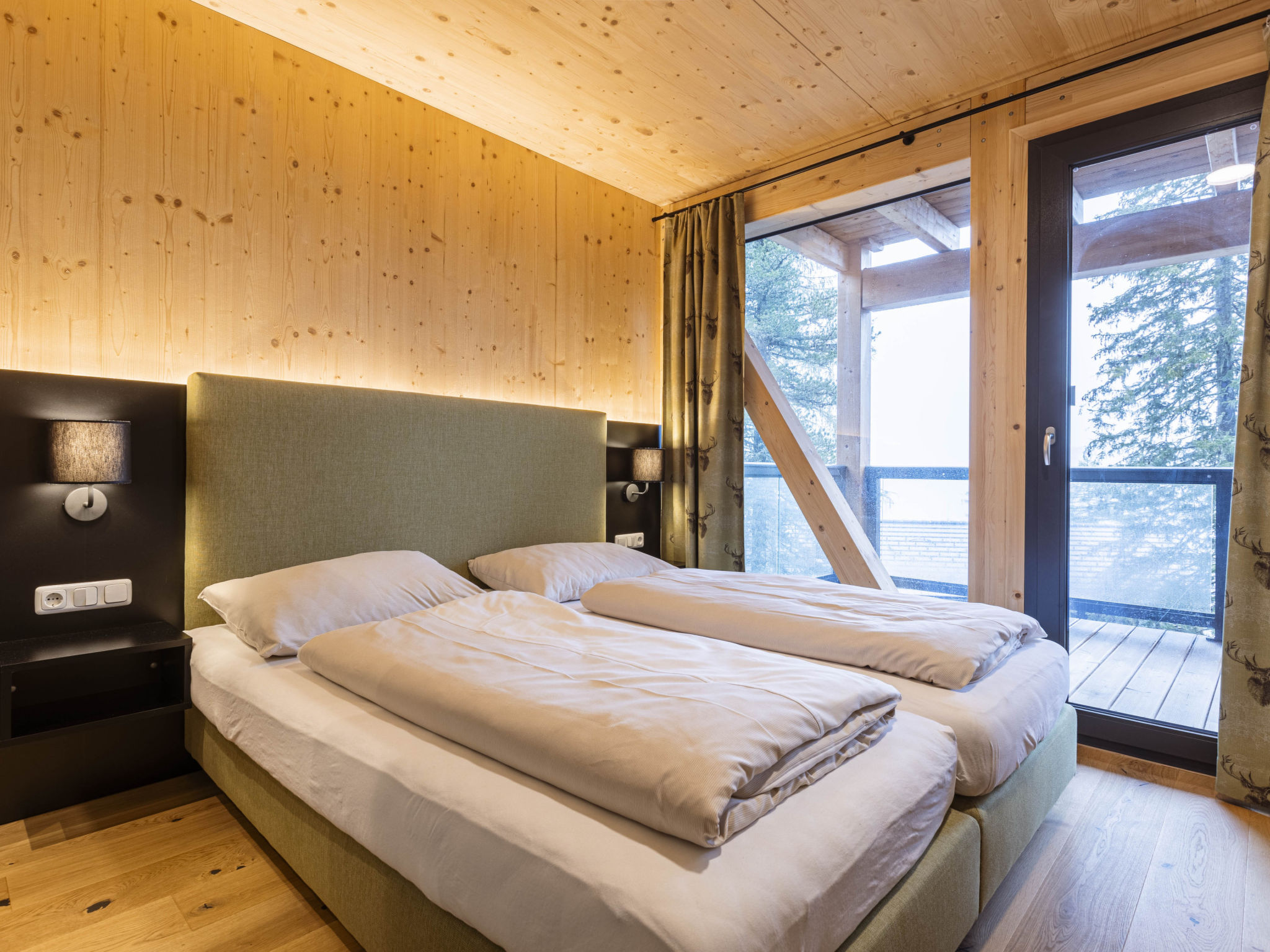 02_NTH004_Sup Chalet mit Sauna und Hot Tub 2 Etage - Inside