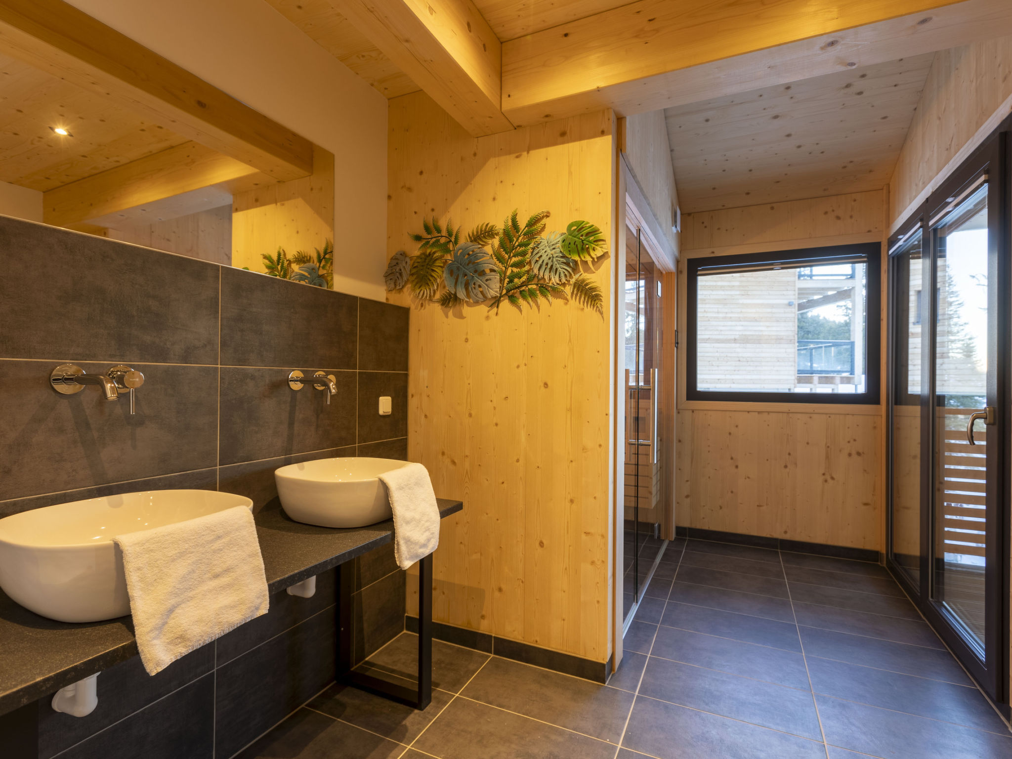 02_NTH004_Sup Chalet mit Sauna und Hot Tub 2 Etage - Inside