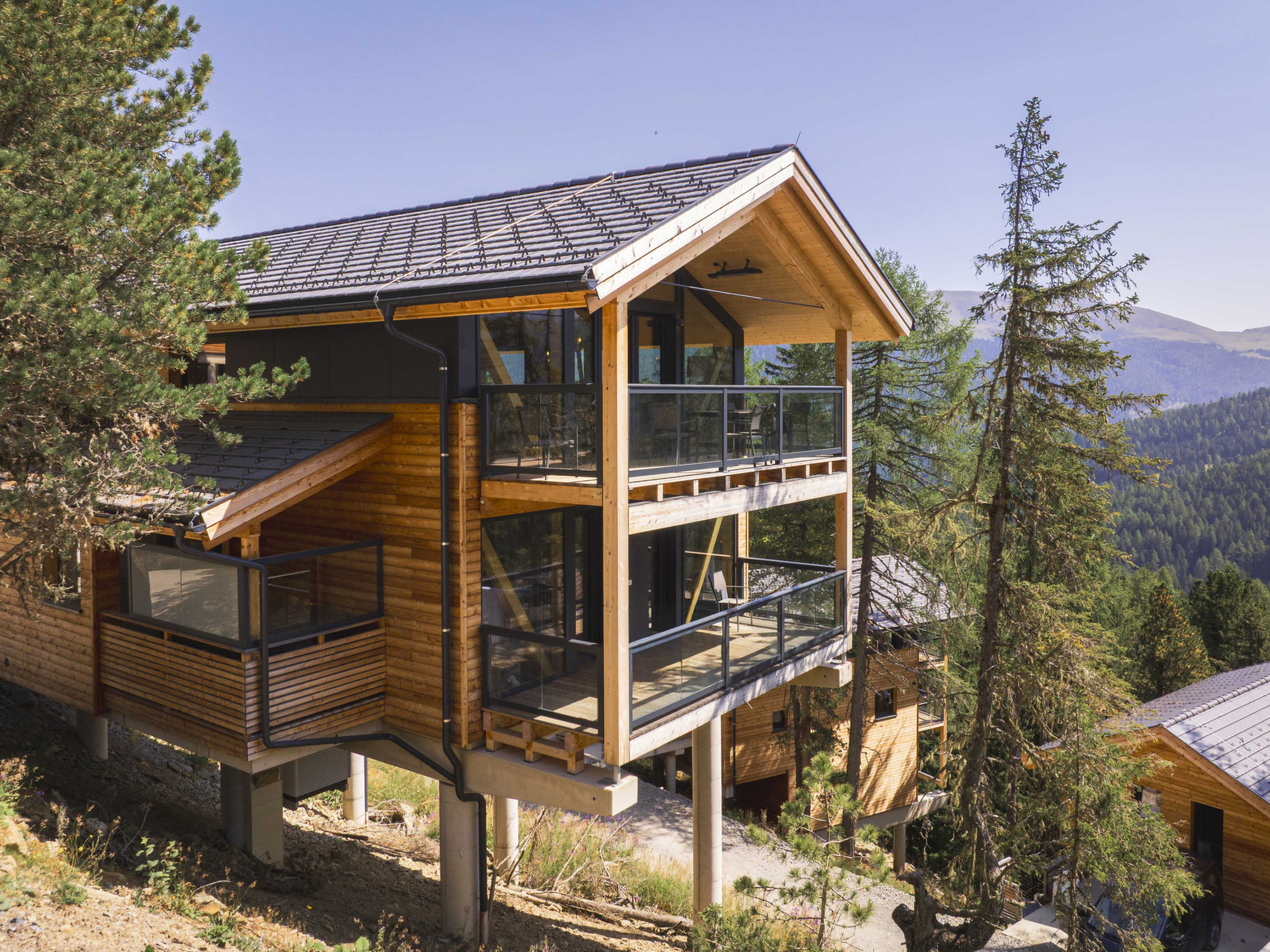 02_NTH005_Sup Chalet mit Sauna und Hot Tub 2 Etage - Outside