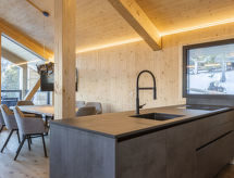 Superior # 7 mit Sauna & Hot Tub