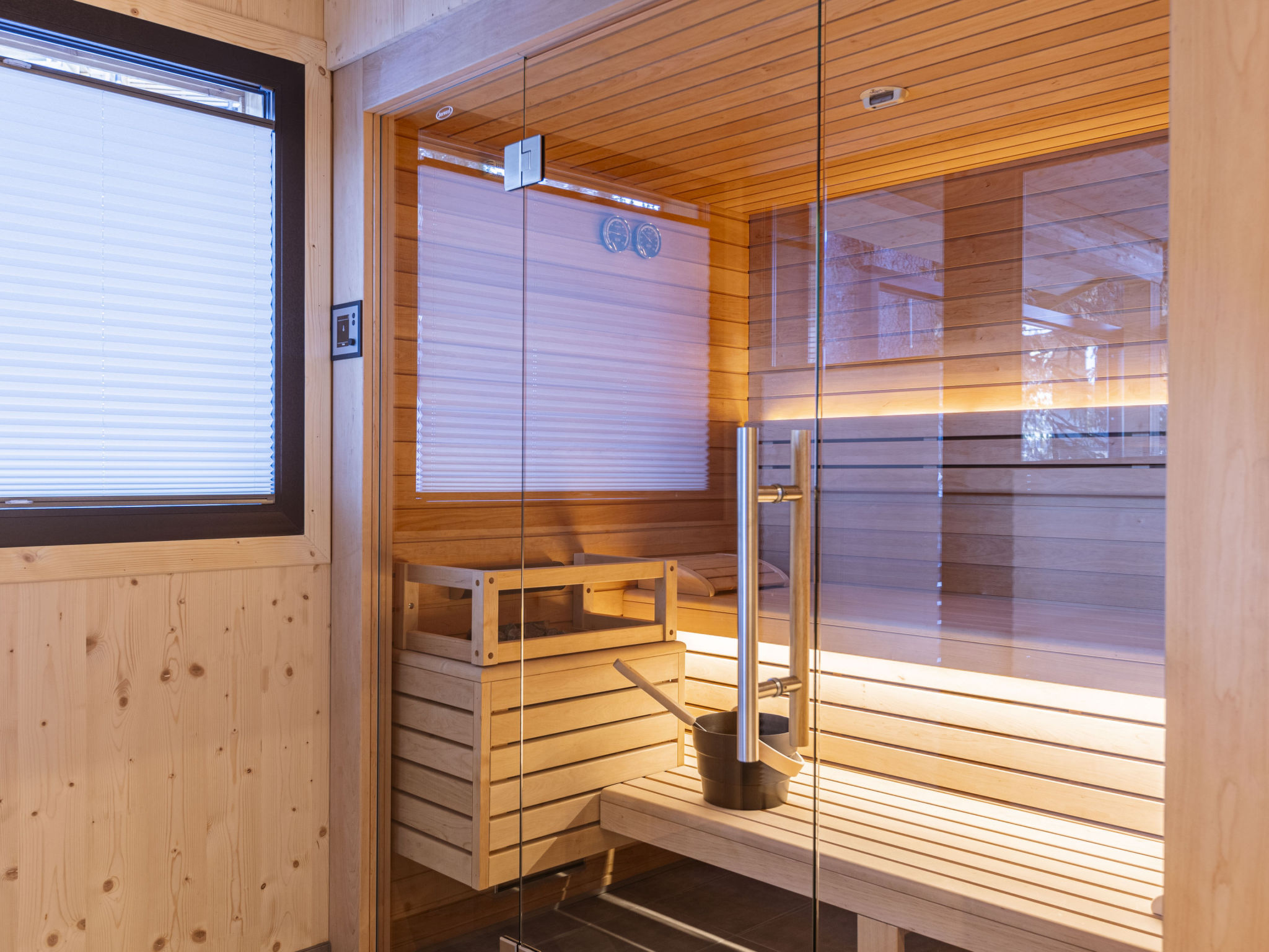02_NTH007_Sup Chalet mit Sauna und Hot Tub 2 Etage - Outside