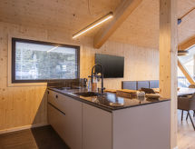 Superior # 8 mit Sauna & Hot Tub
