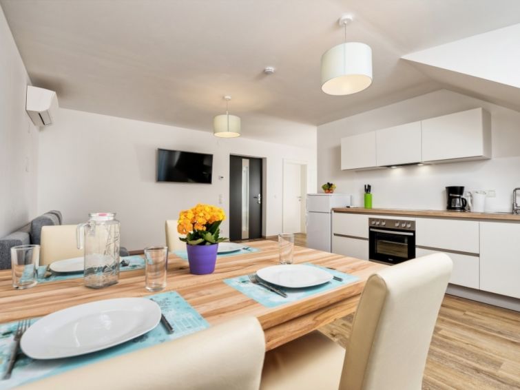 Search and Stay destination Villach, Kärnten - Austria from AU$ 262. Elisabeth