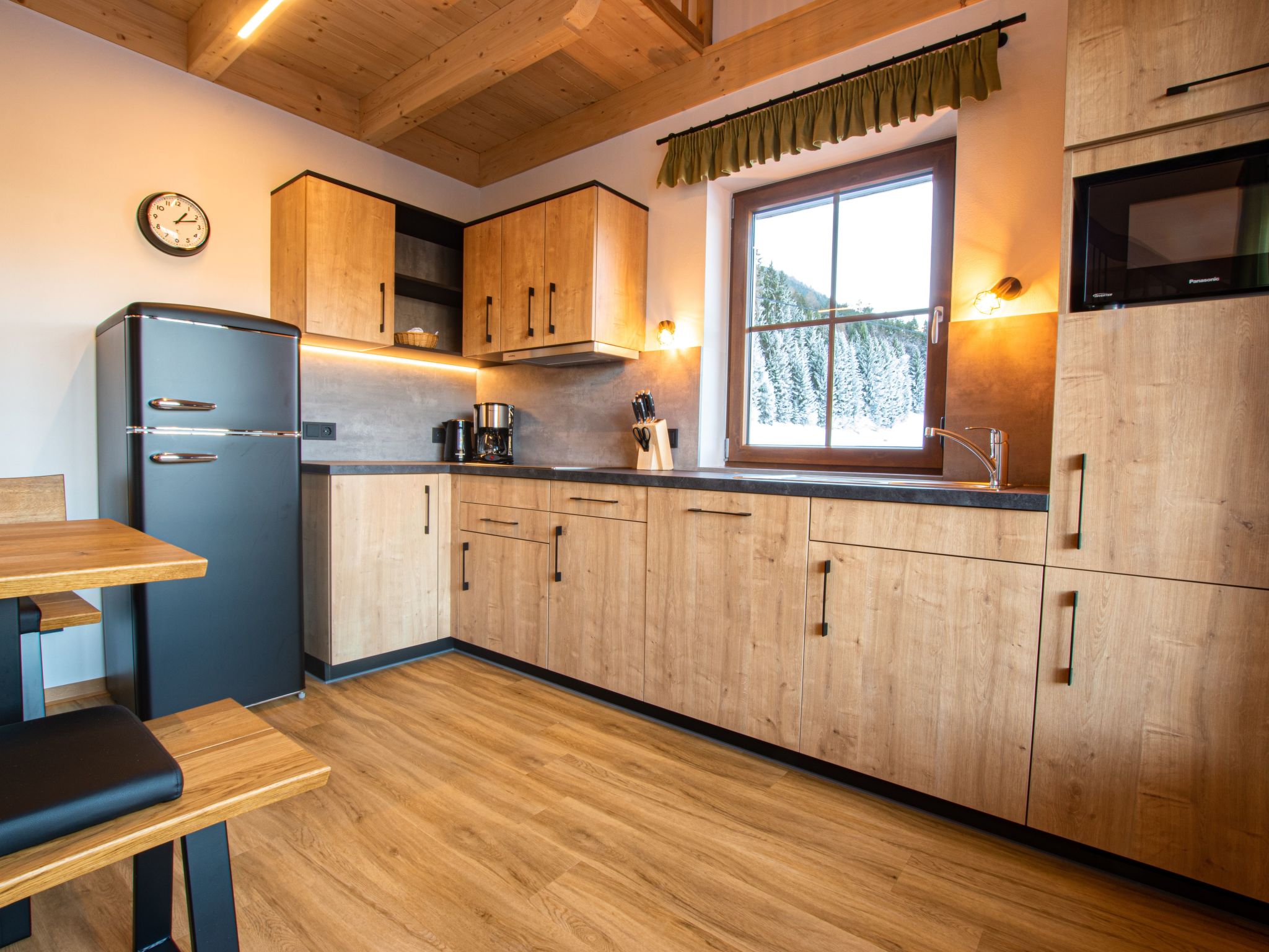 Alpen Chalet-Image-tags.info