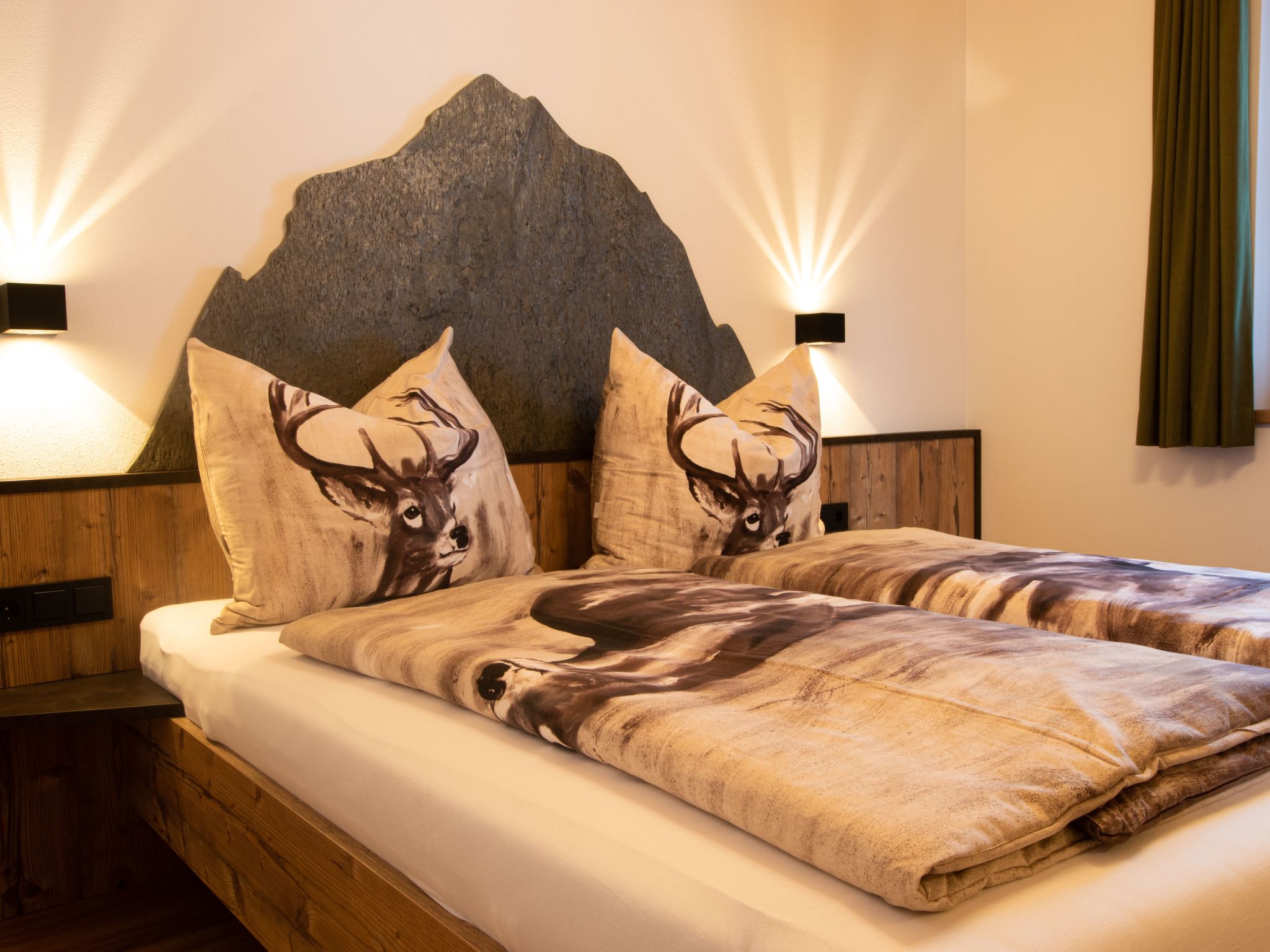 Alpen Chalet-Image-tags.info