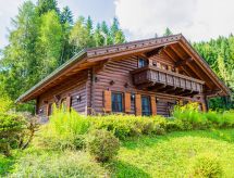 Glocknerhaus: Ruim chalet met privé zwembad en sauna in Berg im Drautal - thumbnail 2