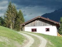 Vrijstaand bergchalet Wallnerhof: 5-persoons vakantiehuis aan de skipiste in Flattach - thumbnail 5