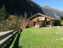 am Wallnerhof in Flattach