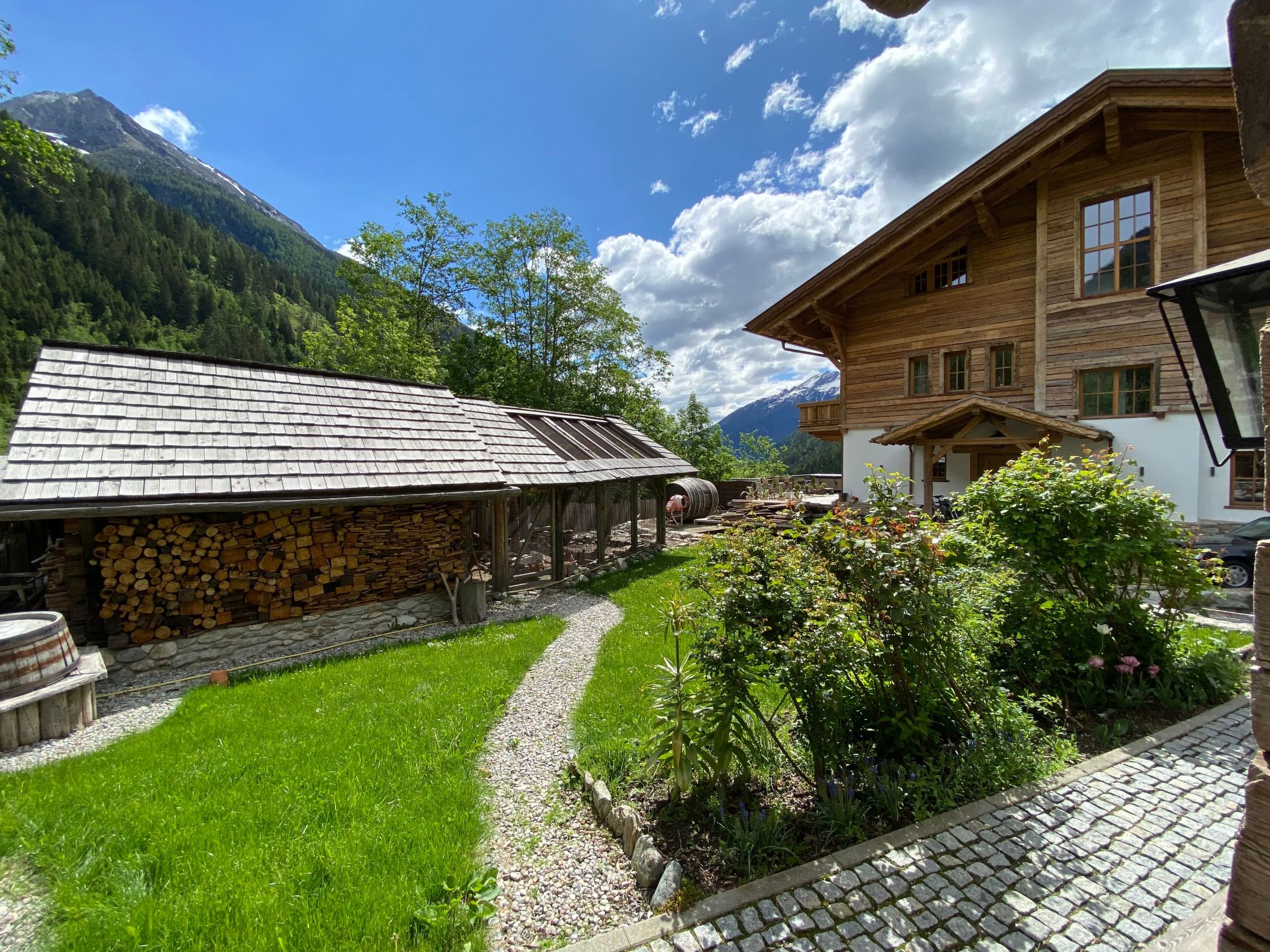 Studio Wasserfall-Binnen