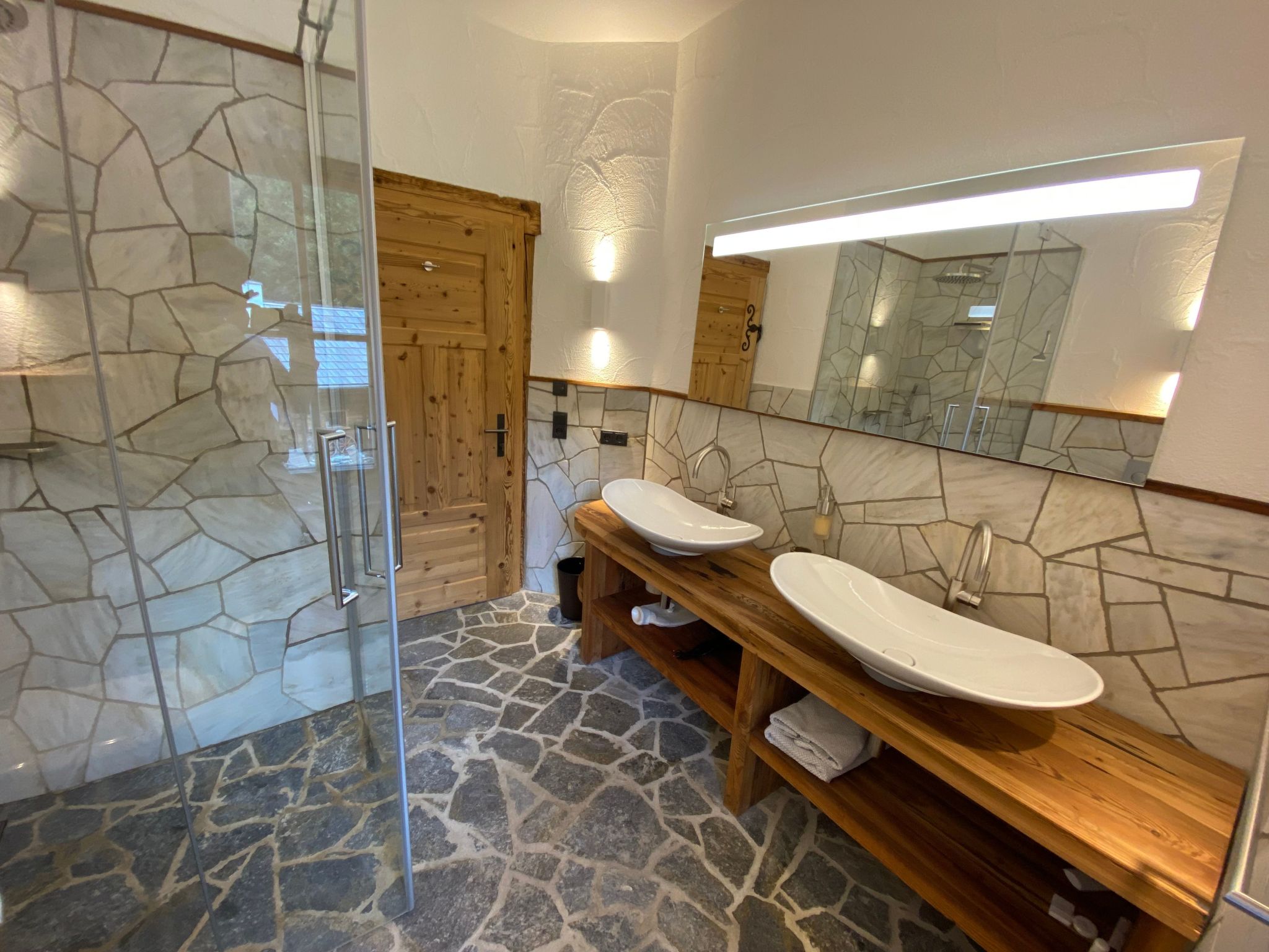 Studio Wasserfall-Binnen