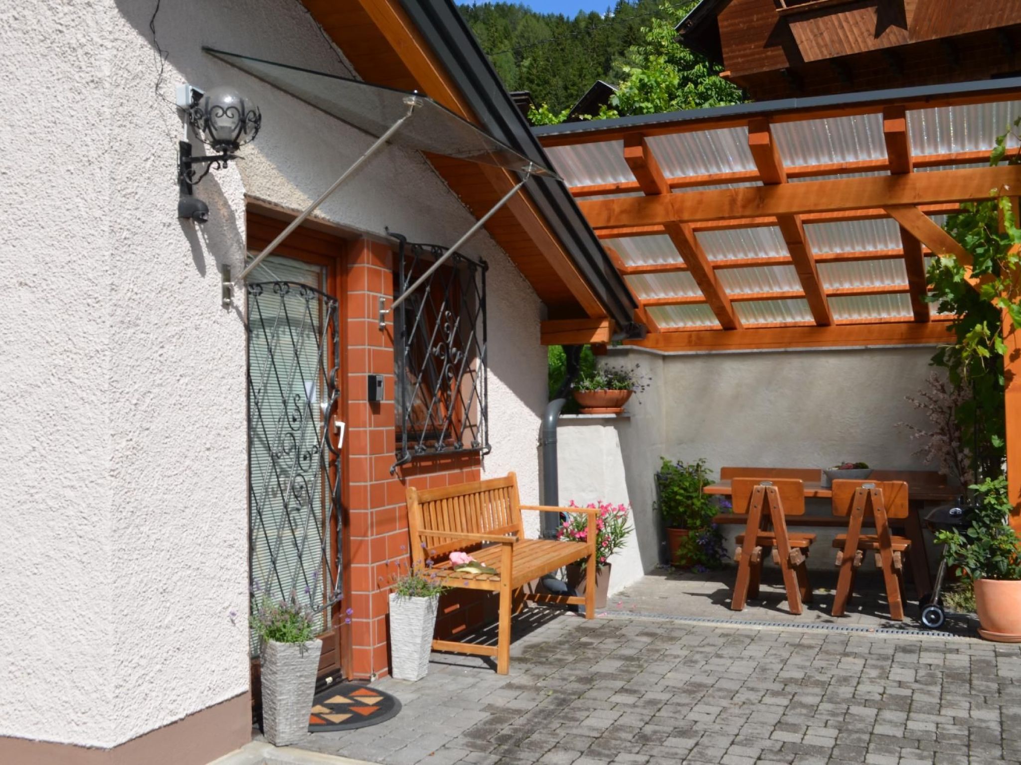 Vakantiehuis met omheinde tuin in Flattach (Oostenrijk) 1 hond is welkom