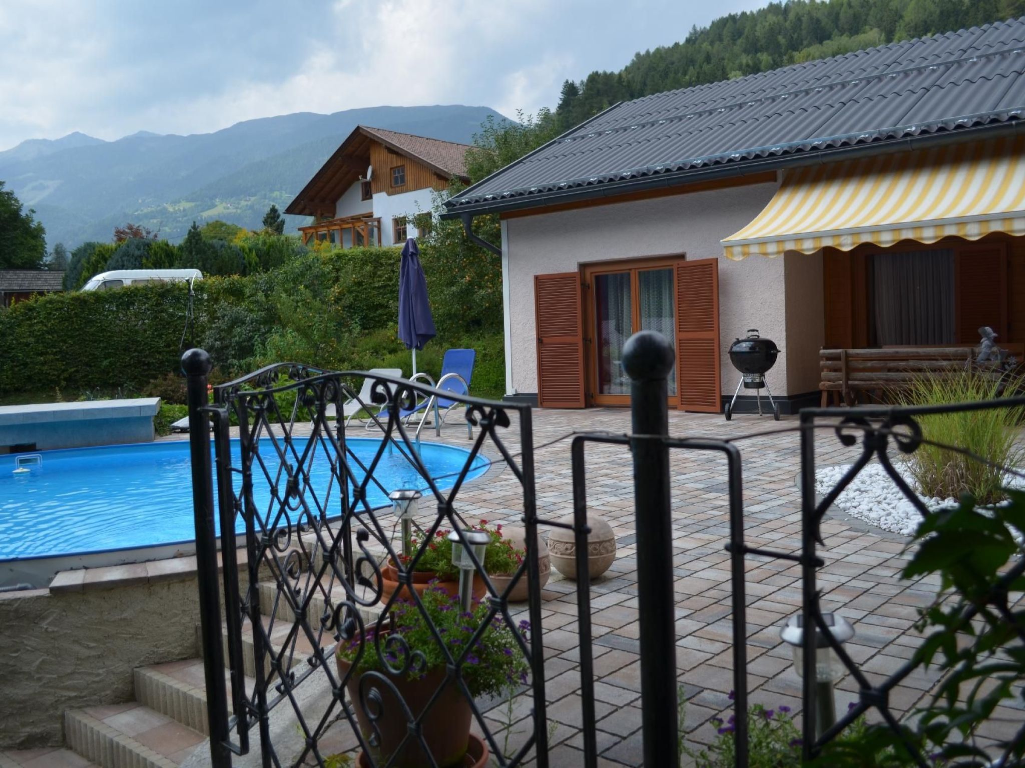 Mit beheiztem Pool in Flattach-Drinnen