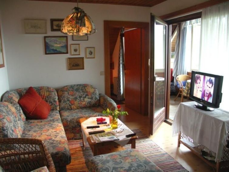 Nette Wohnung in Seeboden mit Großem Garten