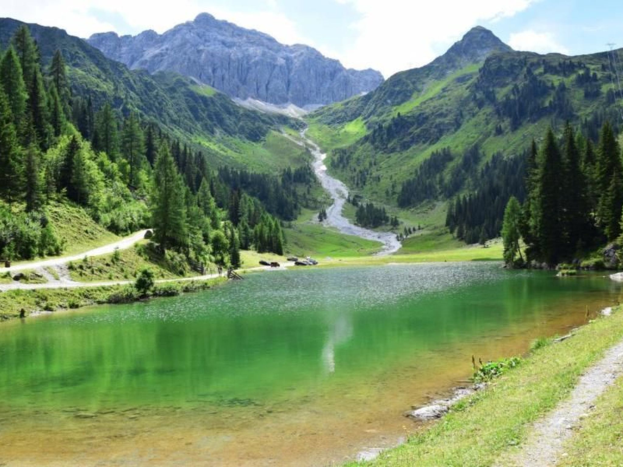 Charmantes Ferienhaus mit Whirlpool-Binnen