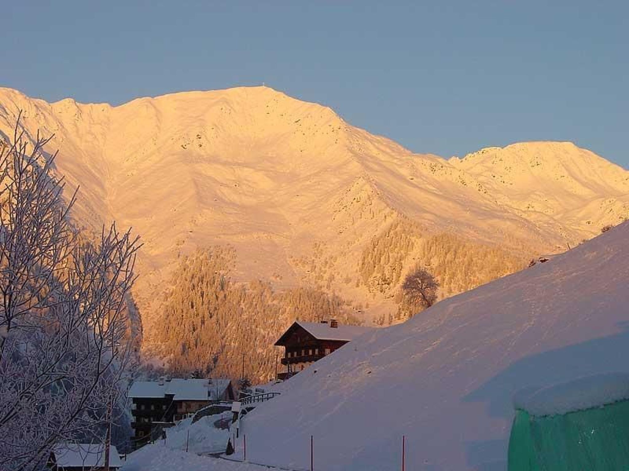 Vrijstaande berghut Kreuzspitze aan de skipiste in Innervillgraten - foto 16