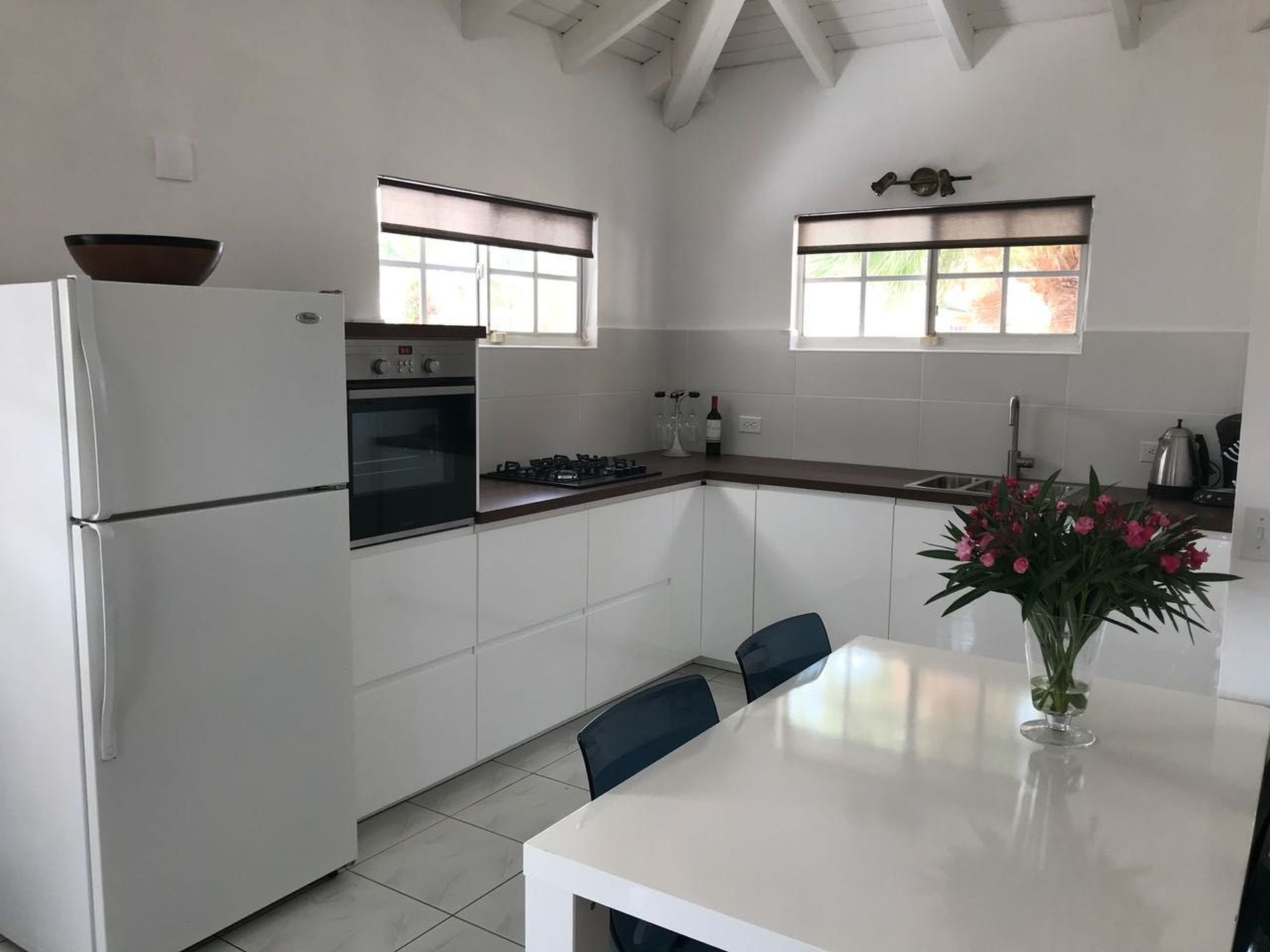 Arubahome: Vrijstaande Bungalow met 2 Slaapkamers & Eigen Badkamers - foto 35