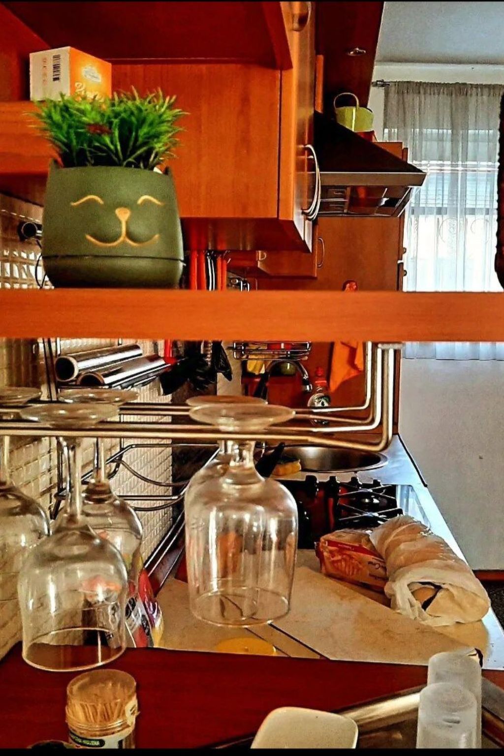 Geräumiges Ferienhaus mit kleinem Garten, nur fünf Gehminuten vom bekannten Bas - Drinnen