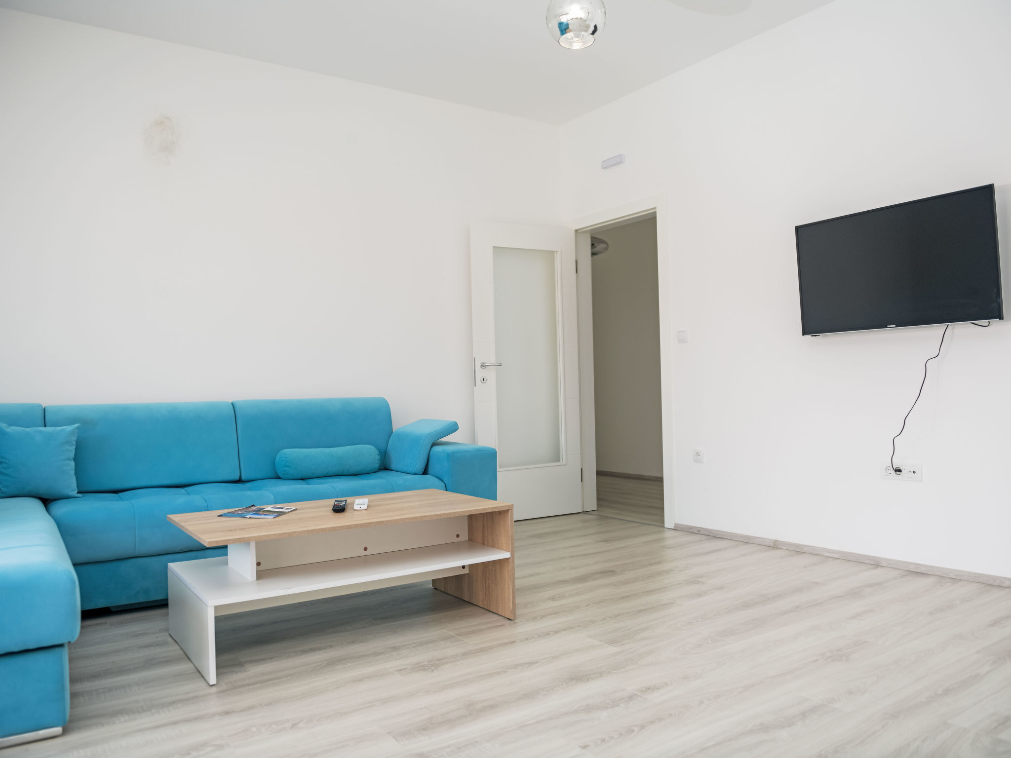 16-persoons vakantiehuis in Ivanica met verwarmd zwembad - foto 26