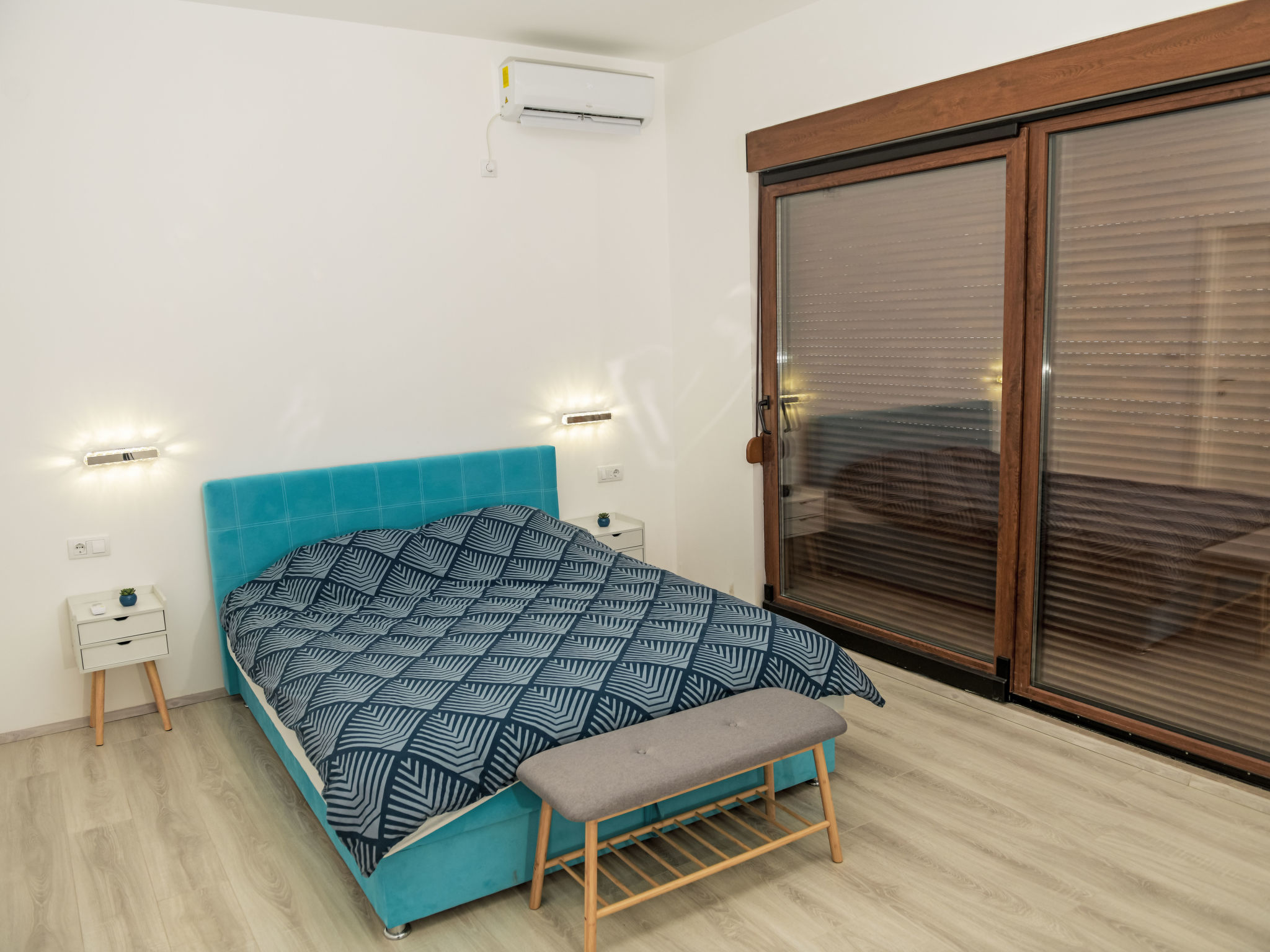 16-persoons vakantiehuis in Ivanica met verwarmd zwembad - foto 53