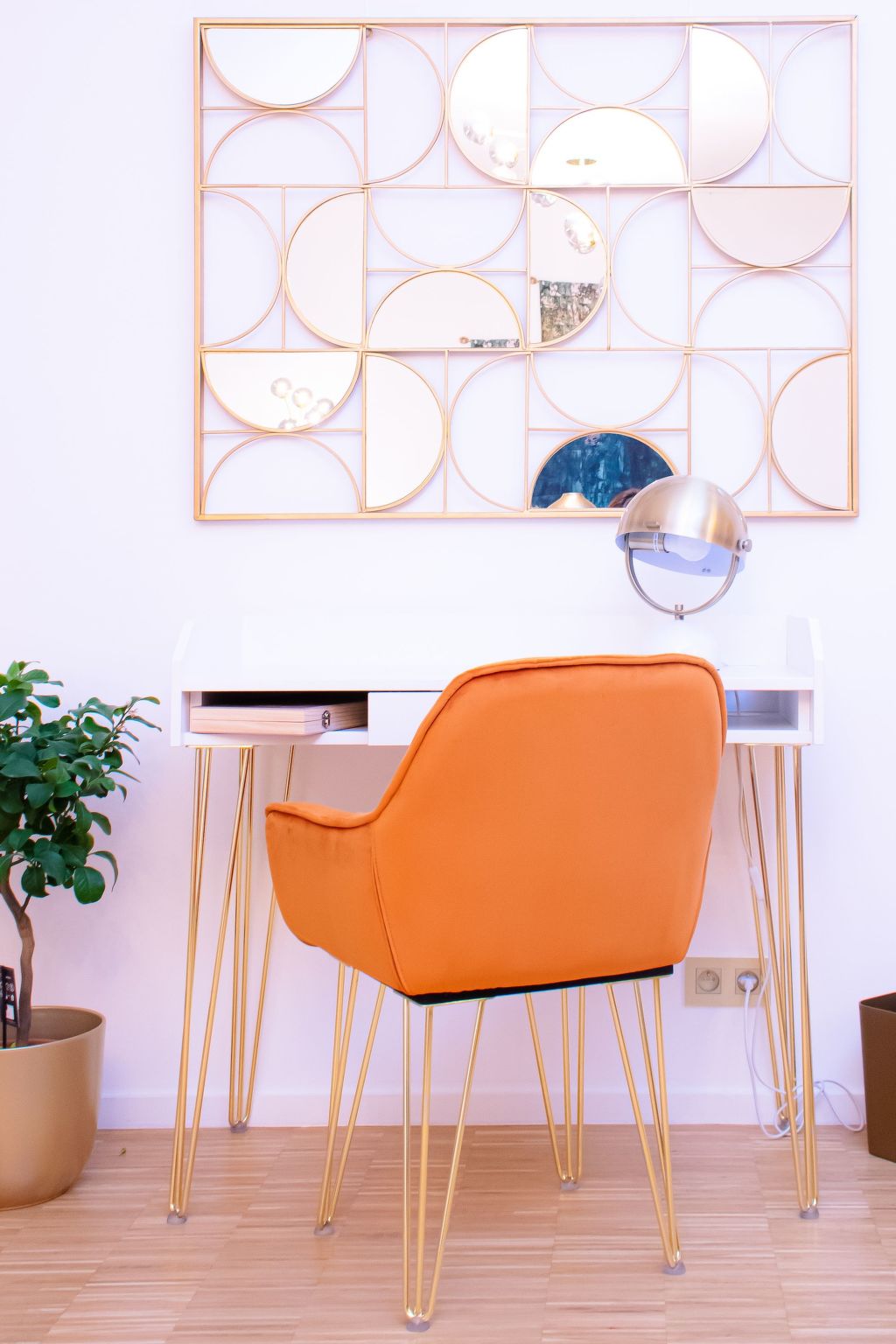 "Chic City Escape 2B"