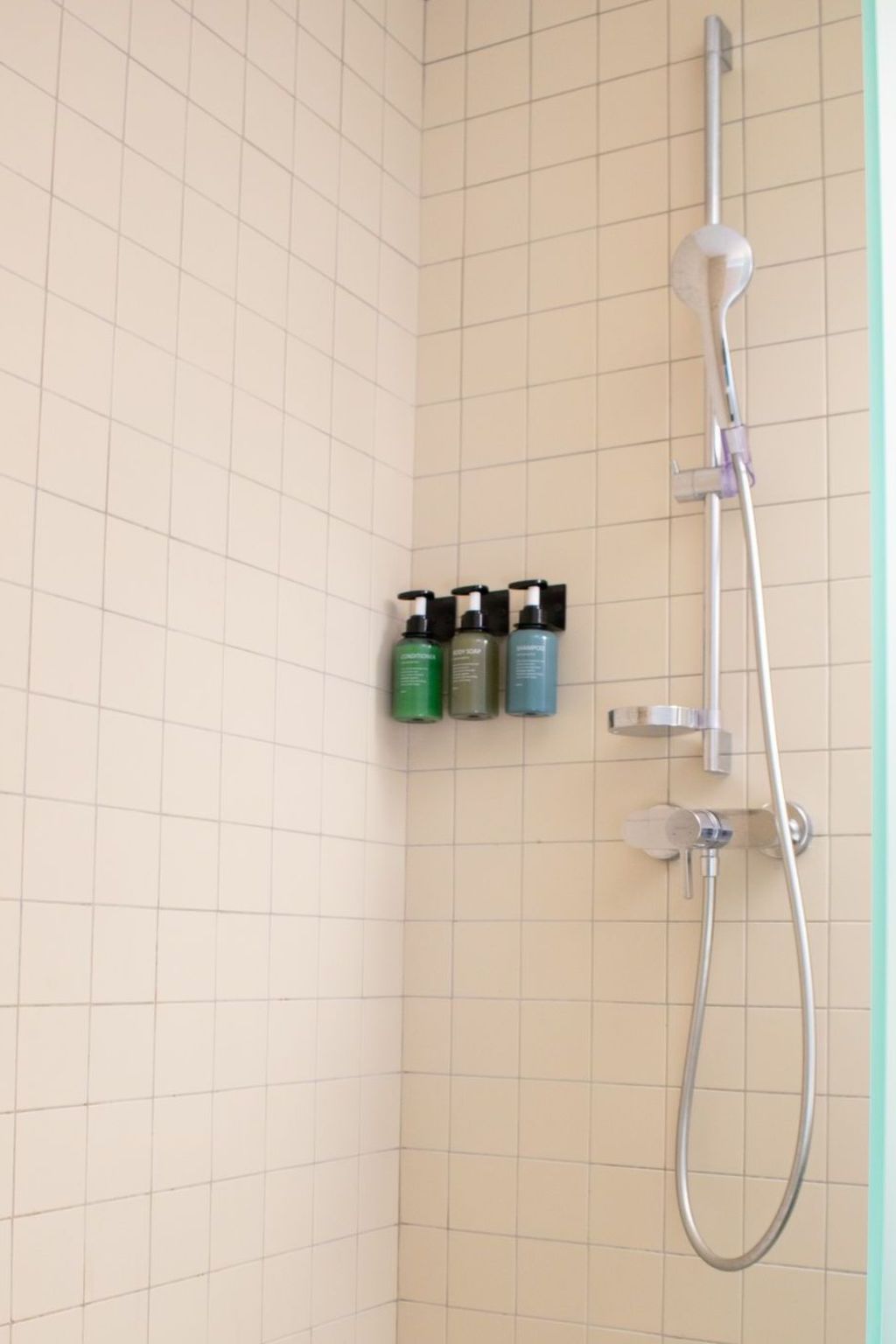 "Chic City Escape 2B"-Image-tags.info