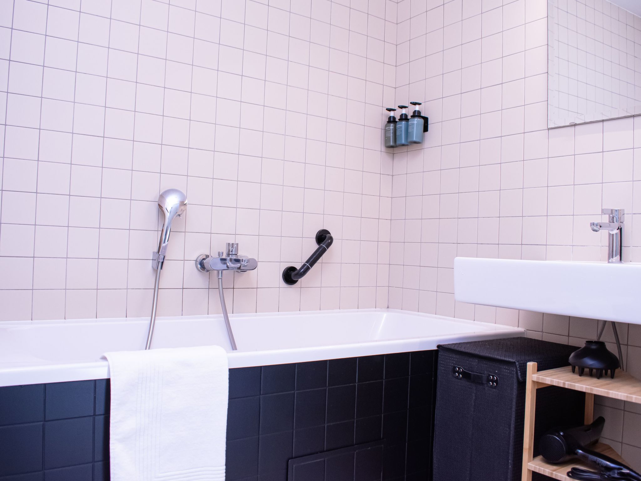 "City Sanctuary 4A"-Image-tags.info