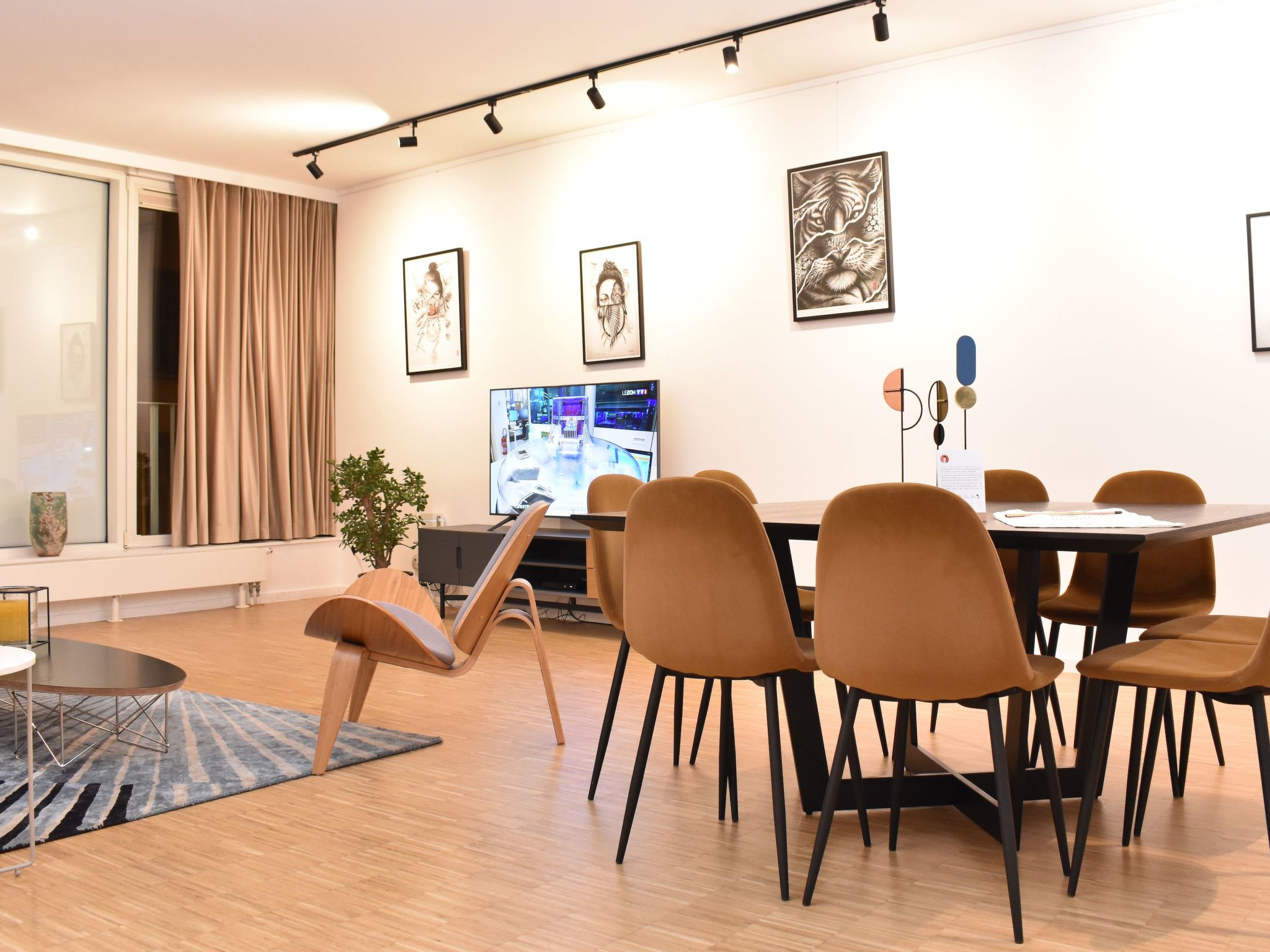 Edelsteine im Herzen der Stadt 4B