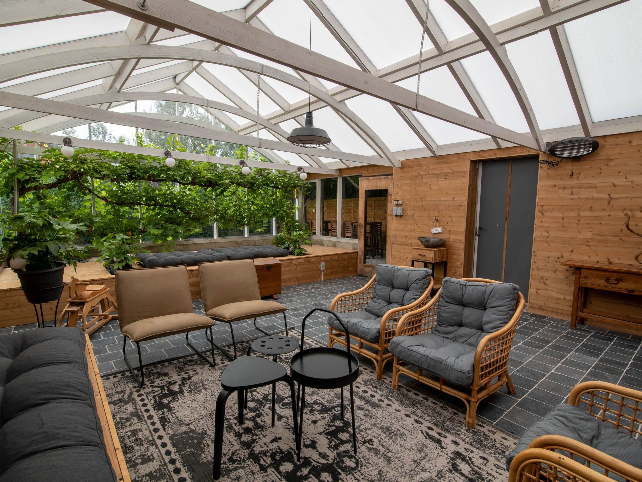 Gemütliches Haus mit eingezäuntem Garten-Binnen