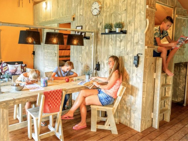 Search and Stay destination Mol, Vlaams Gewest - Belgium from AU$ 561. Glampingtent Silver Lodge 6