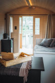 Pipowagen met terras voor 4 personen in Kinrooi - thumbnail 4