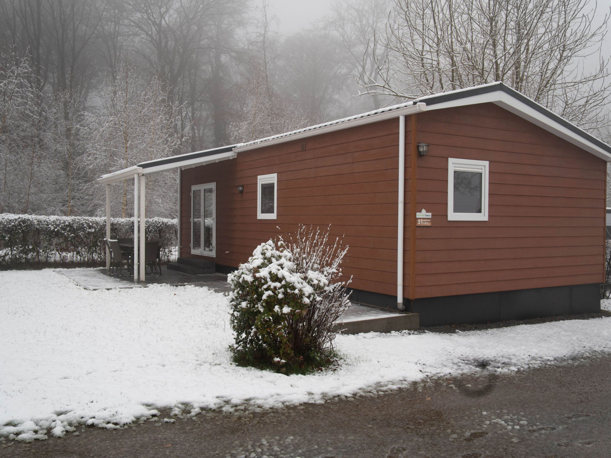 Knus 4-persoons chalet op rustige camping in Voeren - foto 16