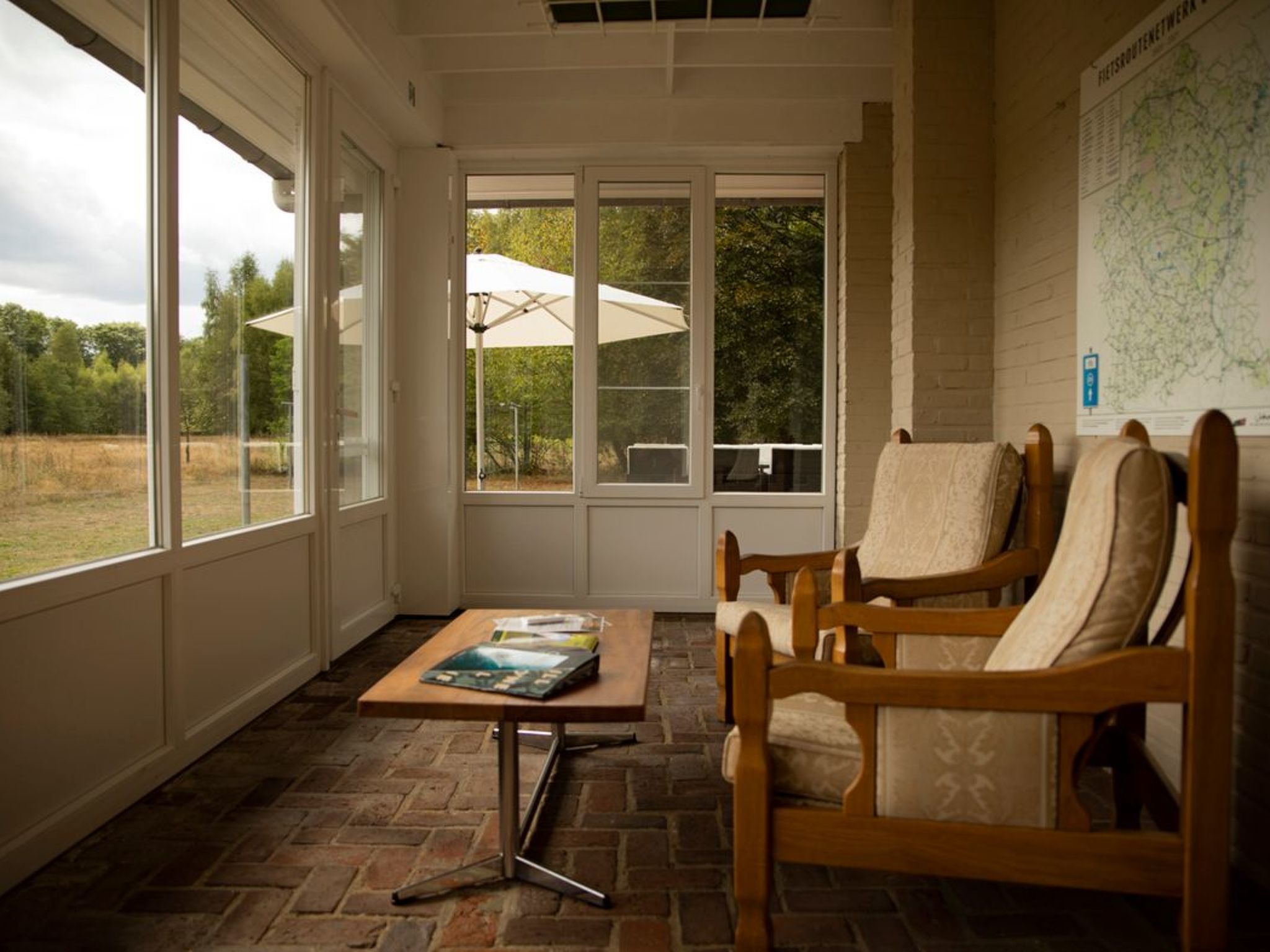 Heidebos für 8 Personen-Drinnen