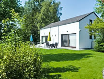 Meerzicht in Butgenbach: vrijstaand 4-persoons vakantiehuis op 300 m van het water - thumbnail 1