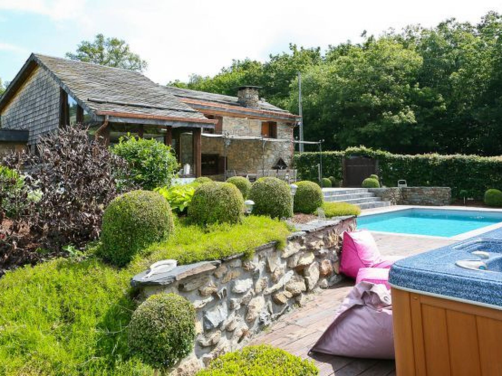 Villa 'Spineux' Schwimmbäder/Whirlpool/Sauna 11pers