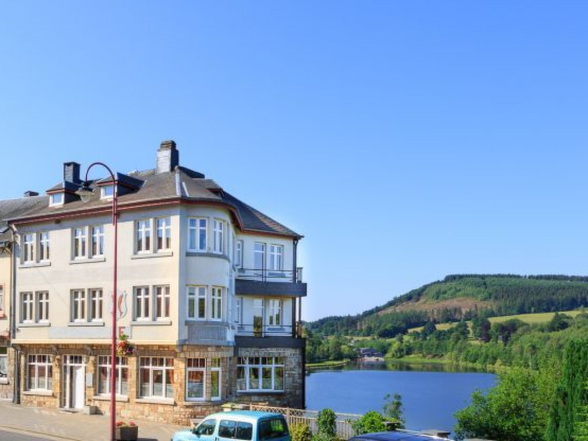 Villa BelleVue mit Wellness 34pers-Image-tags.info