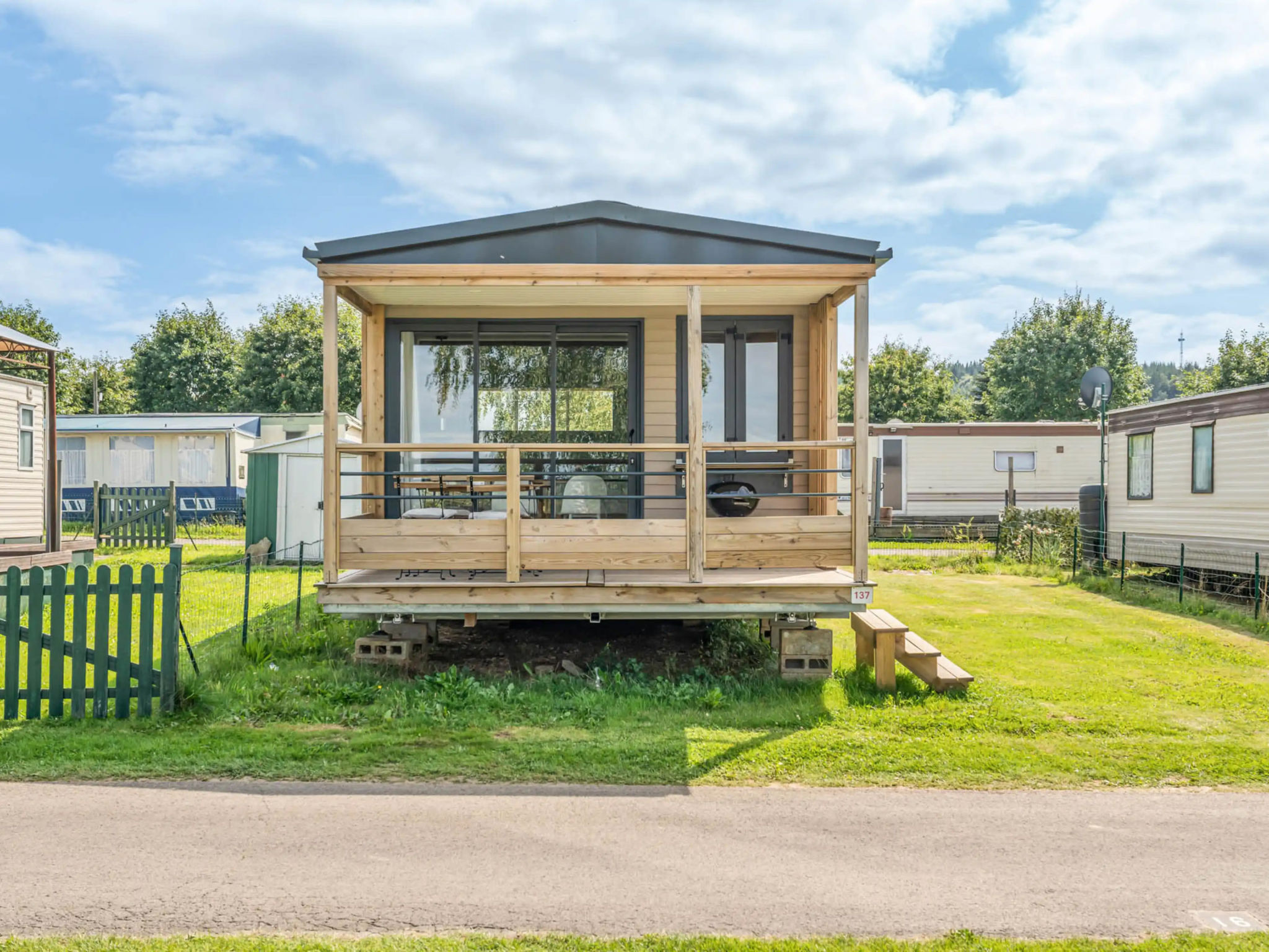 Camping Papillon Bouillon - Premium 137 - Buiten