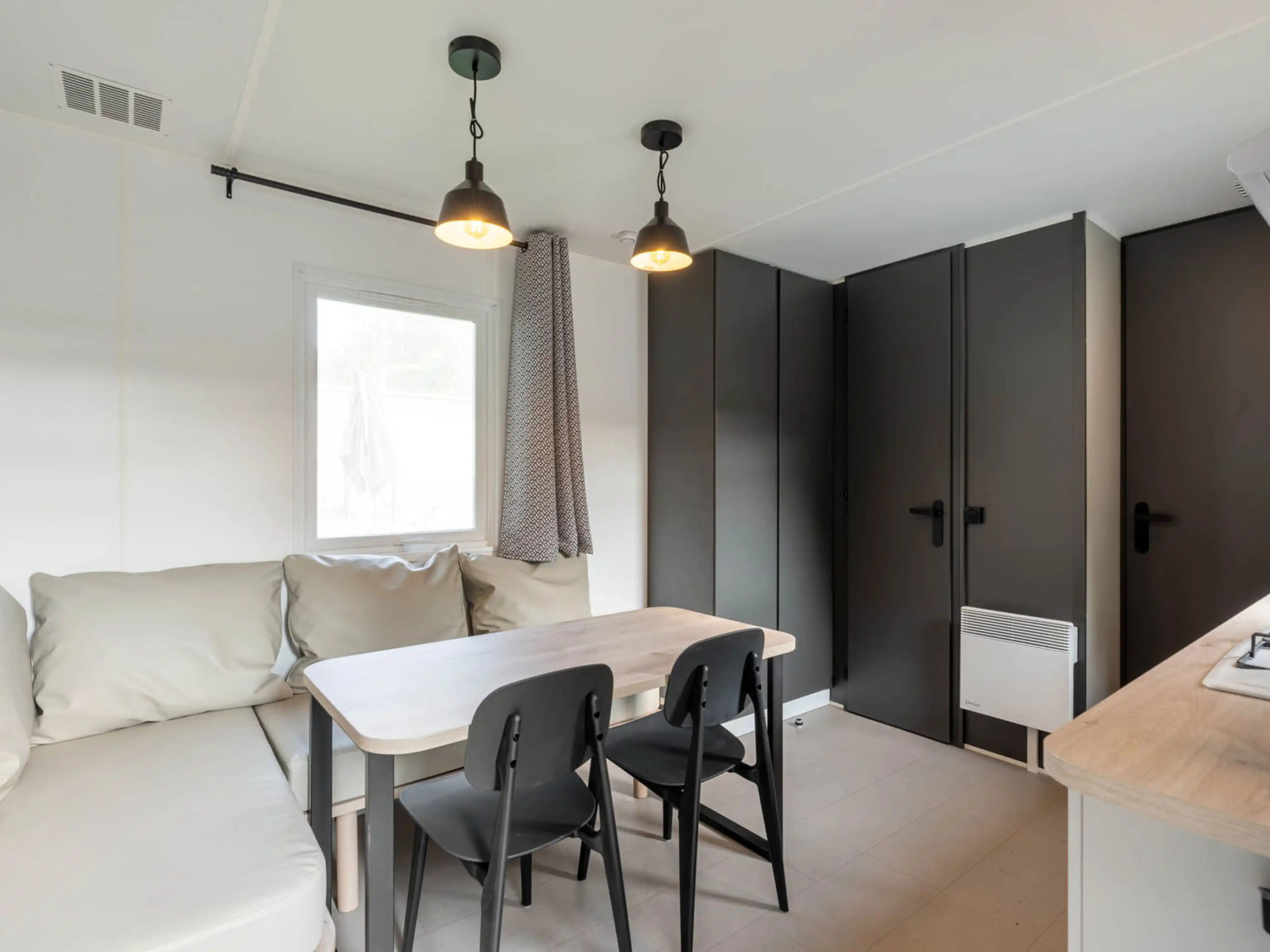 Camping Papillon Bouillon - Comfort 235 - Binnen