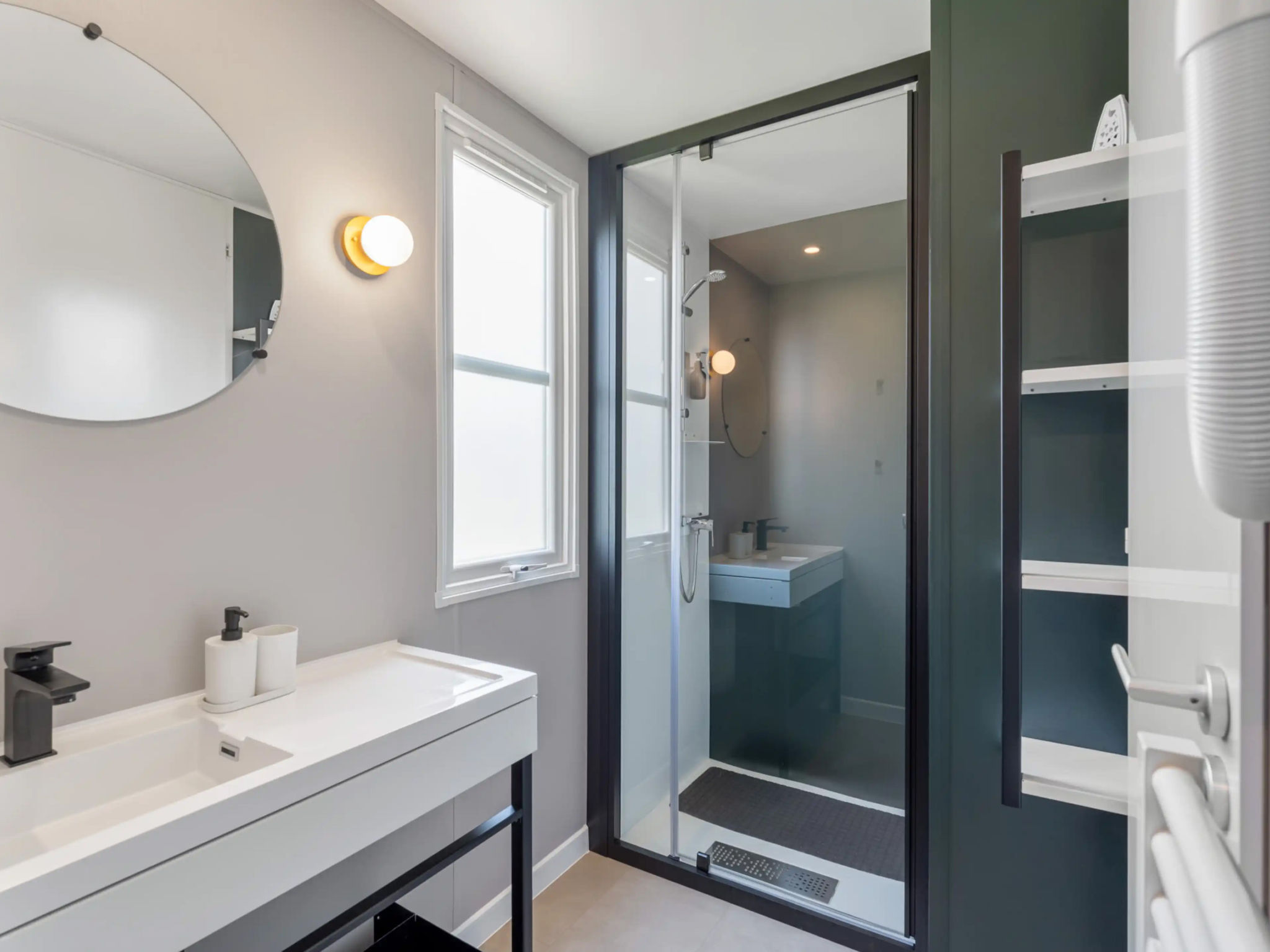 Camping Papillon Bouillon - Vakantiehuis Premium - Binnen