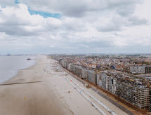 Zonnig appartement op 10 meter van strand en zee in Blankenberge - thumbnail 5