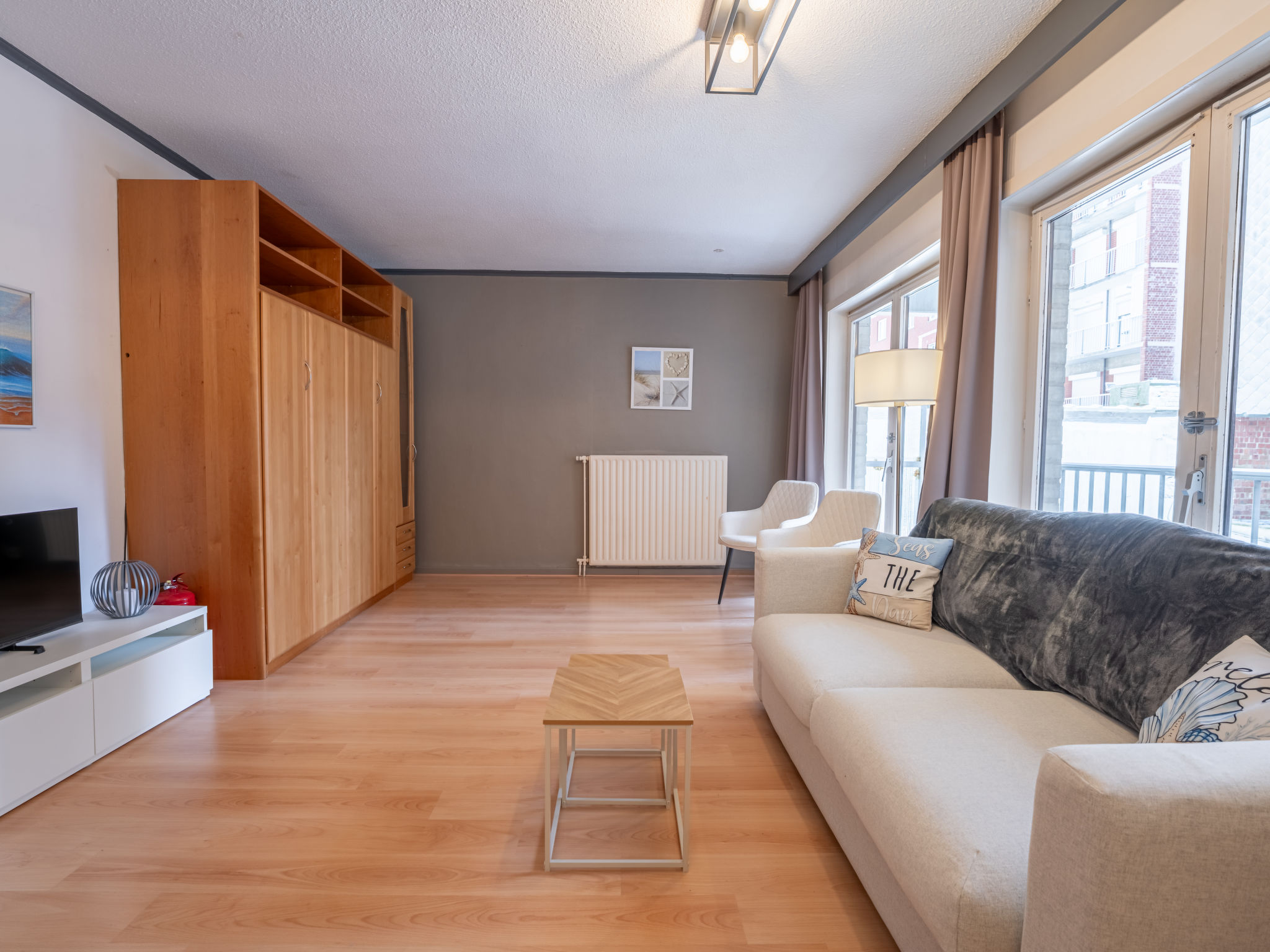 Sealing with balcony-Drinnen
